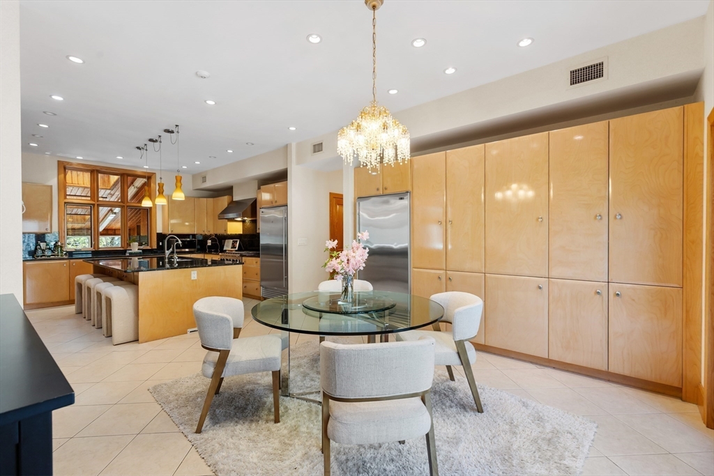 16 Solomon Pierce Rd