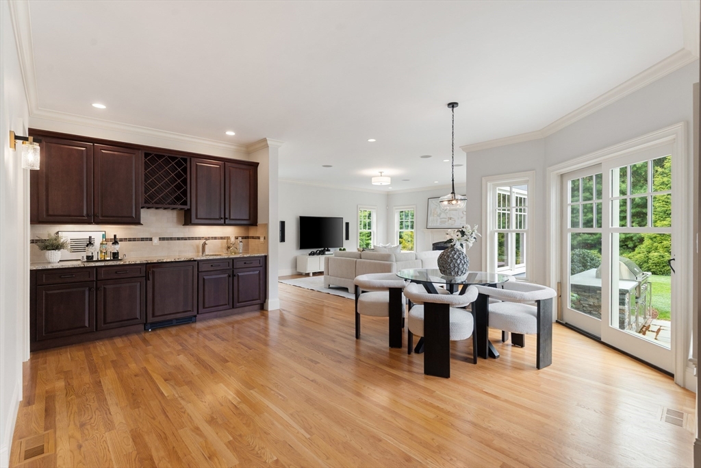 10 Victory Garden Way