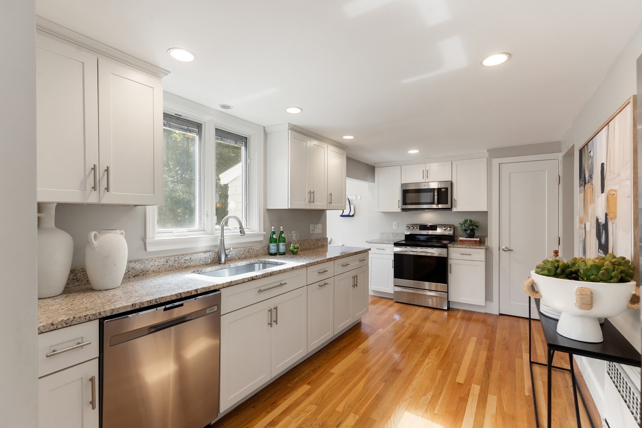 11 Stratham Rd