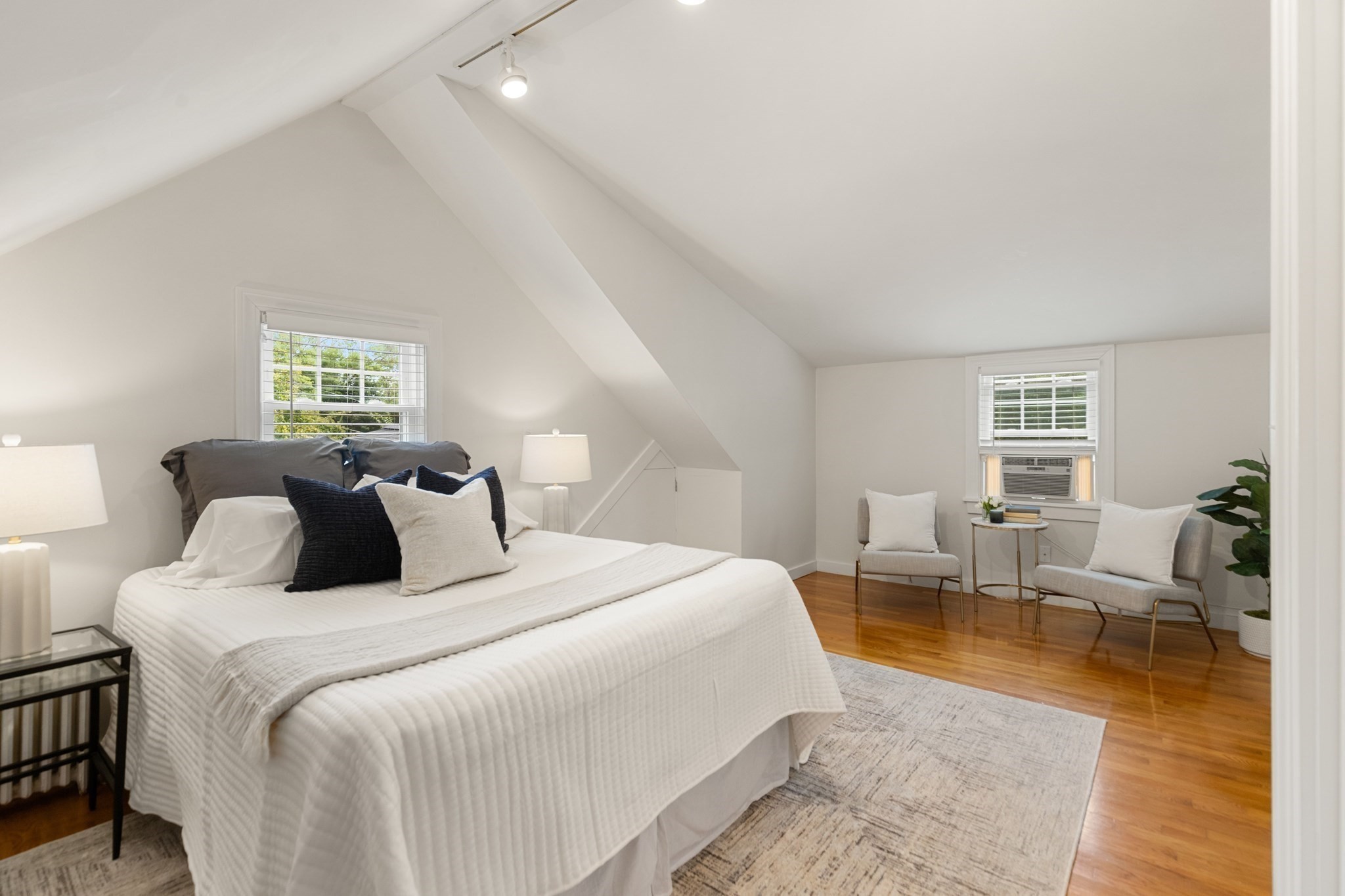11 Stratham Rd