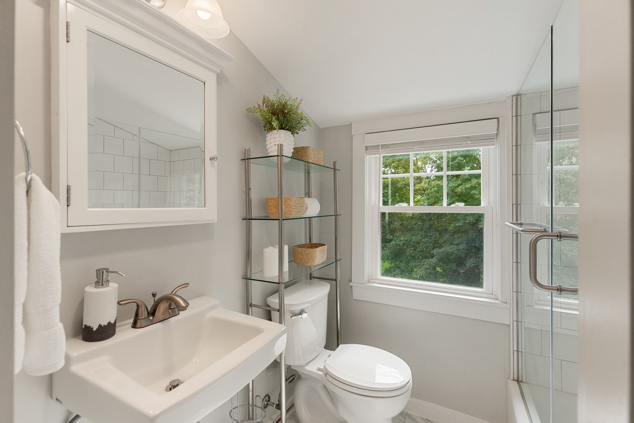 11 Stratham Rd