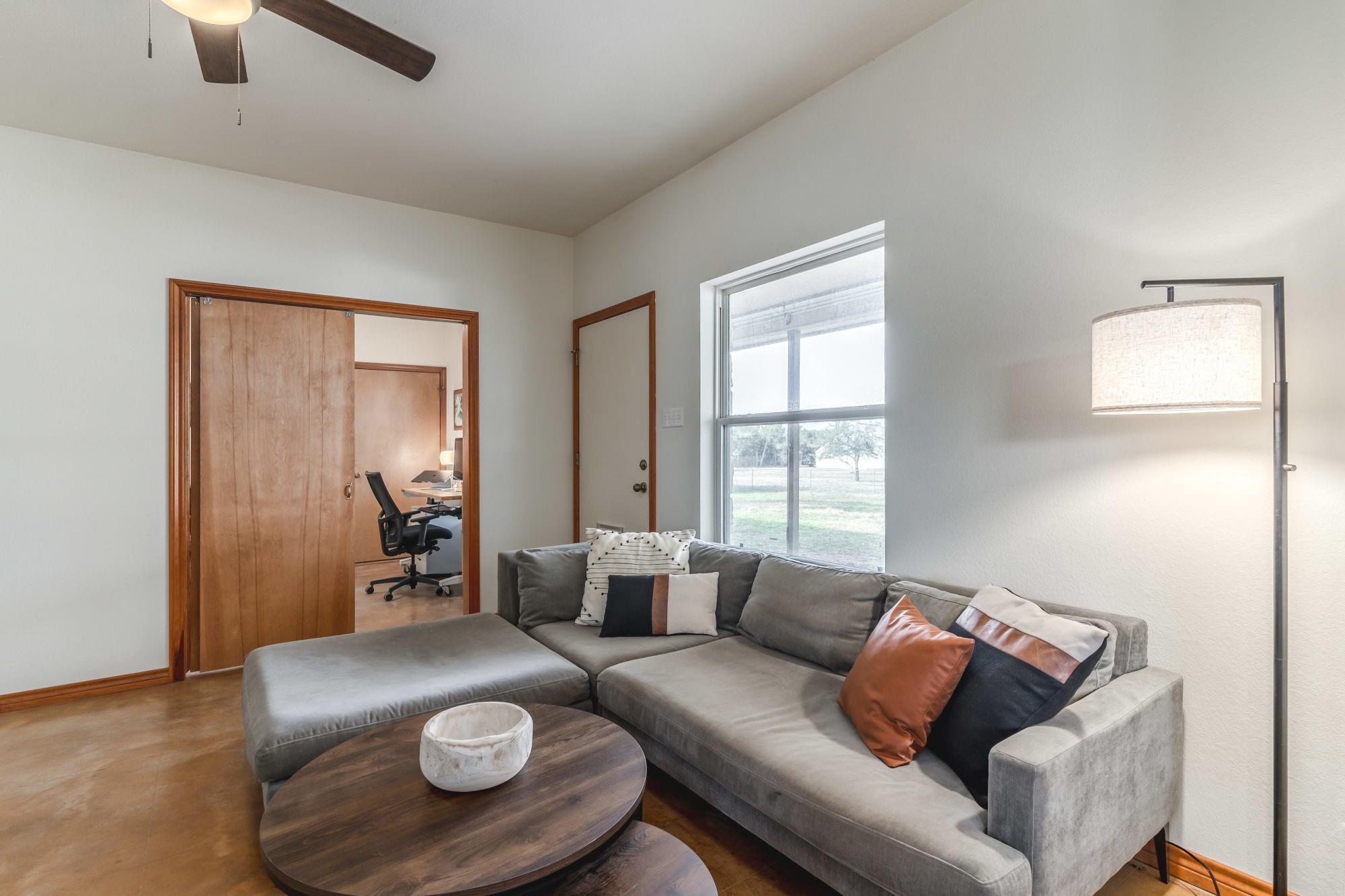 2551 Spring Valley DR