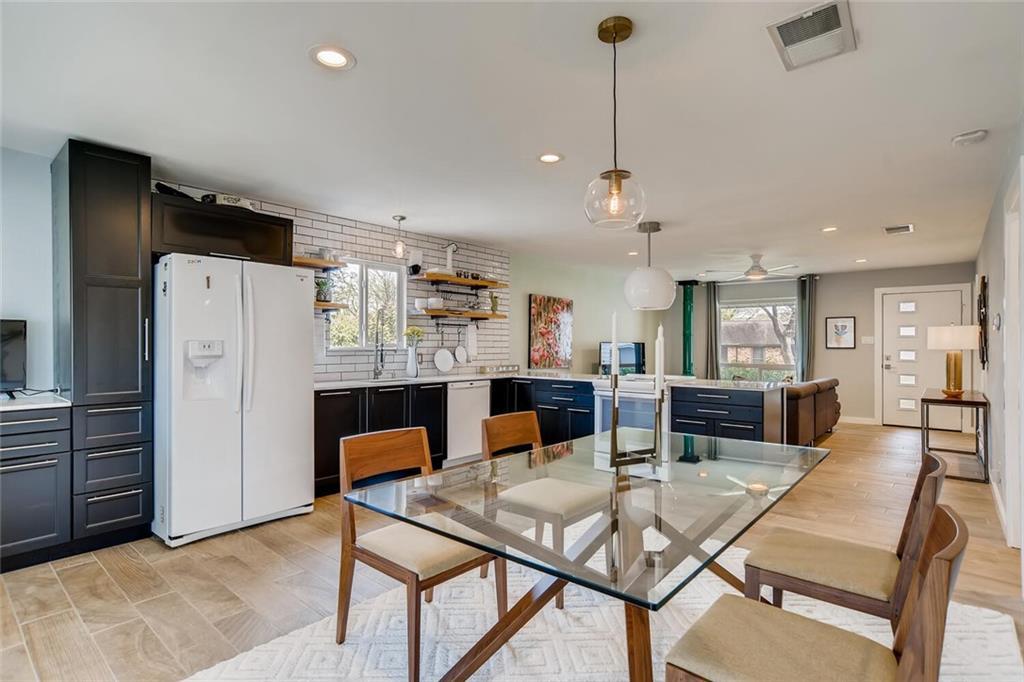 2403 Aldford DR