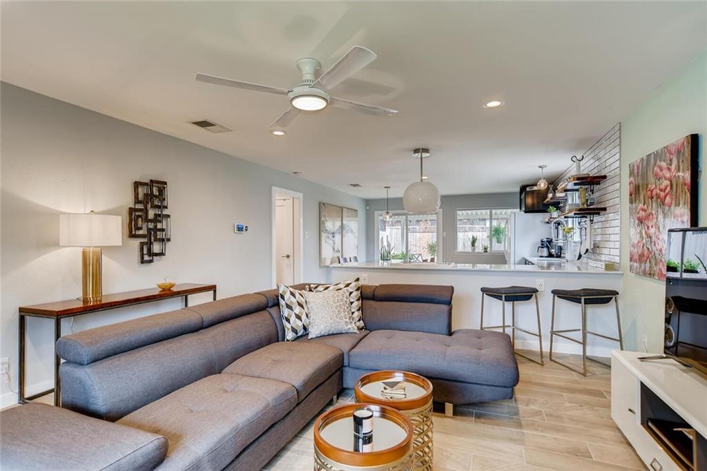 2403 Aldford DR