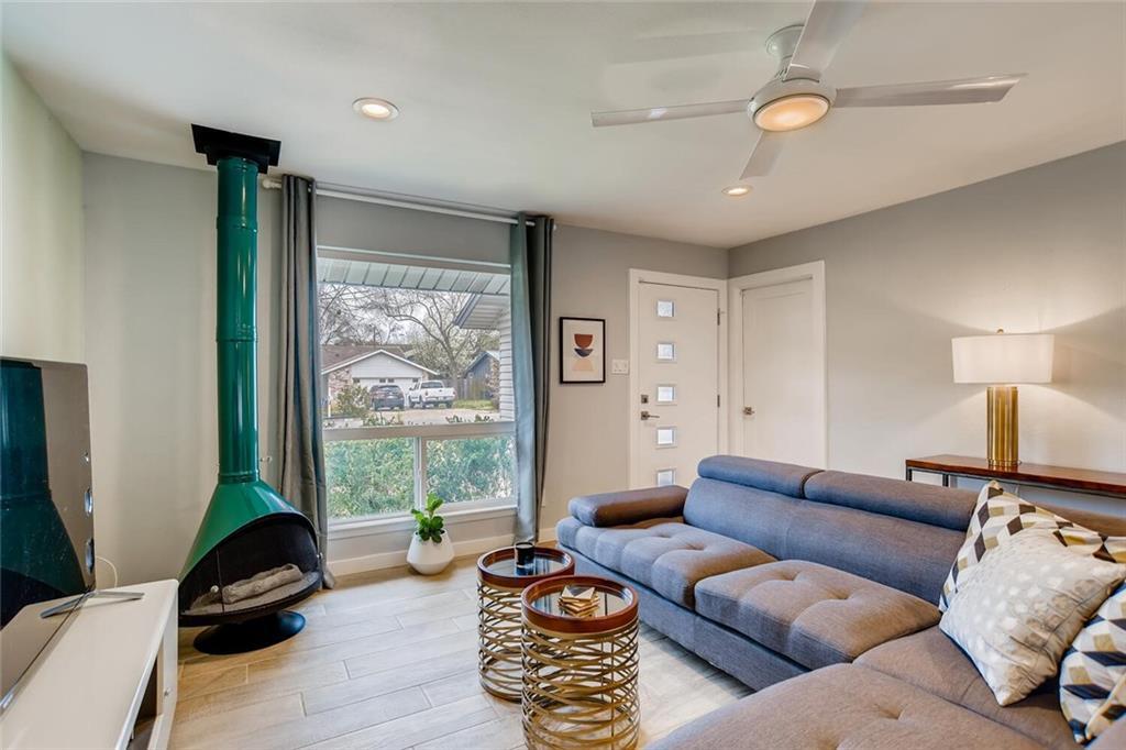 2403 Aldford DR