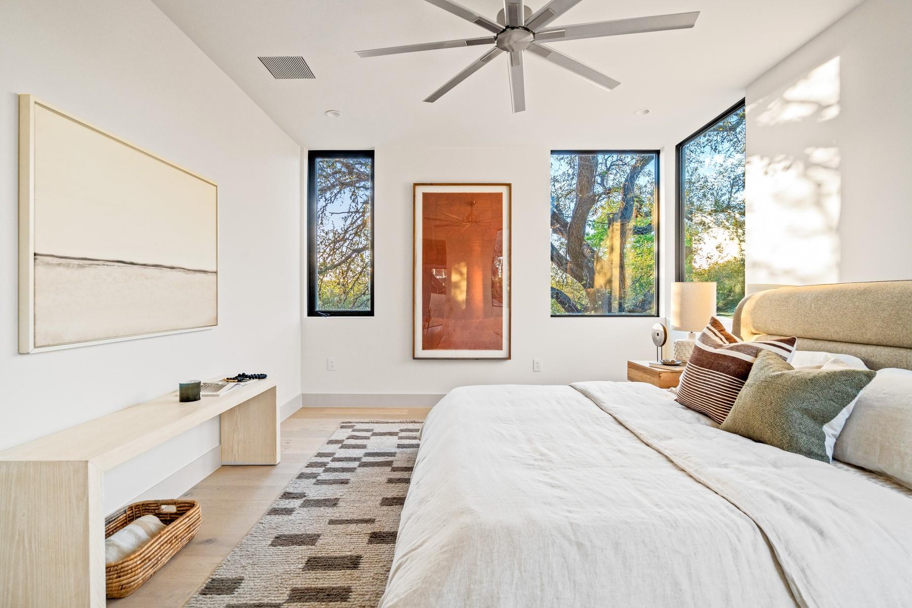1505 Alameda DR