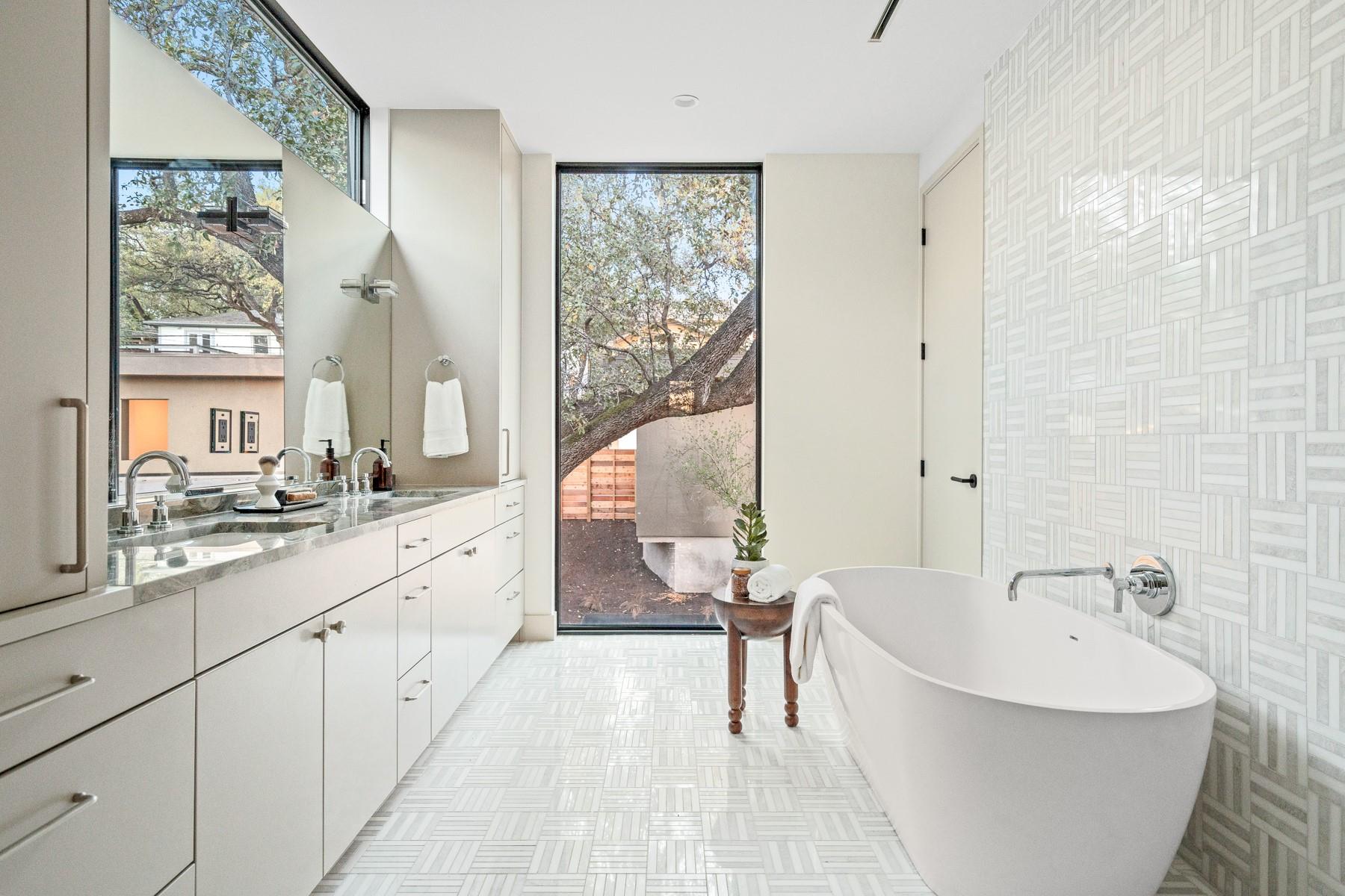 1505 Alameda DR