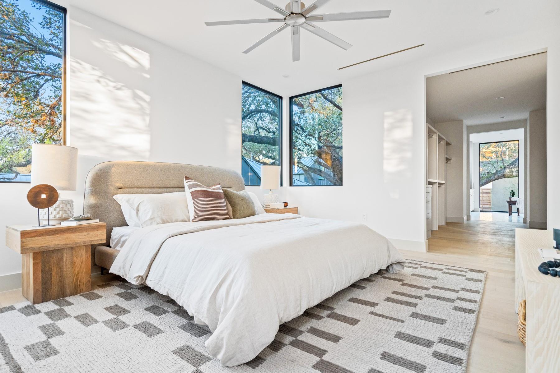 1505 Alameda DR