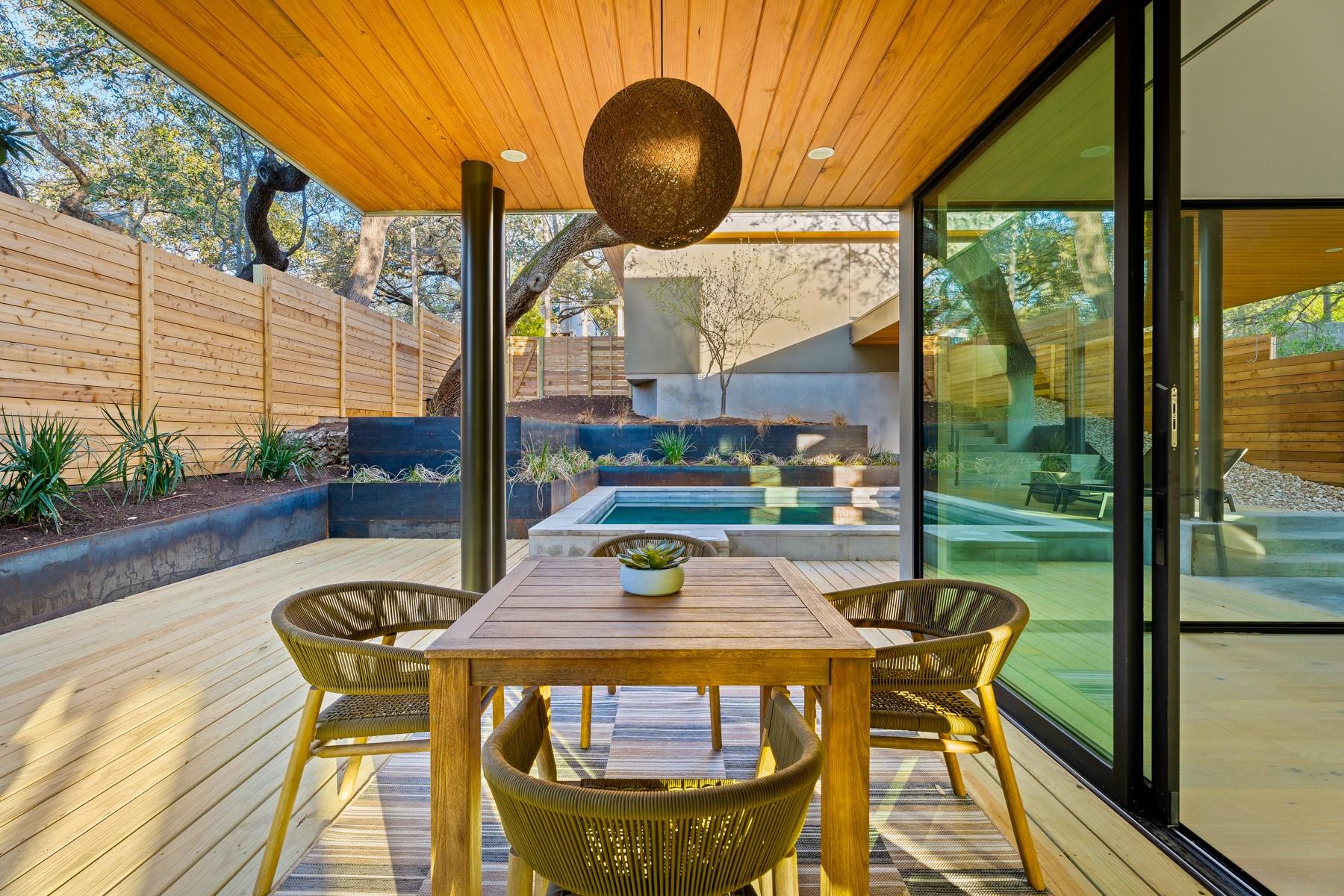 1505 Alameda DR