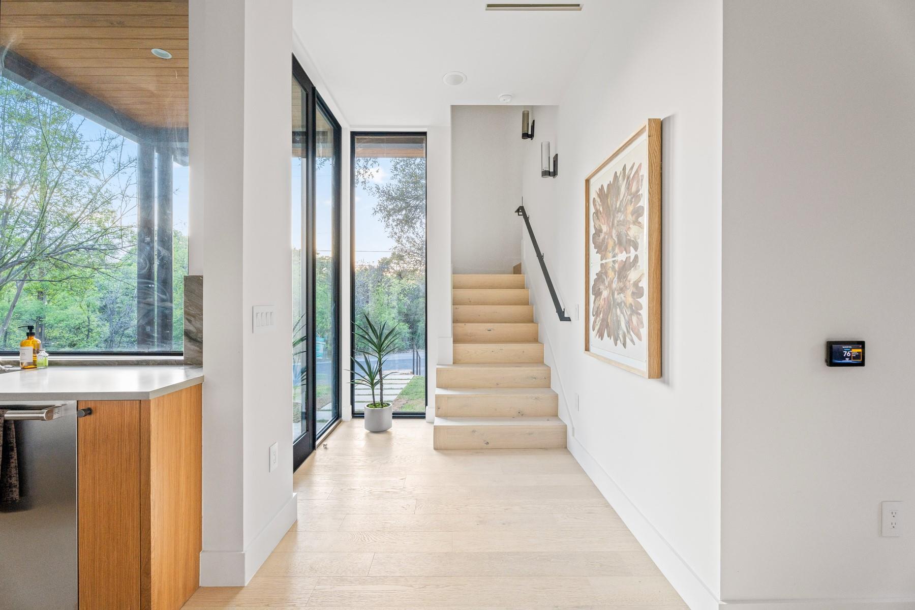 1505 Alameda DR