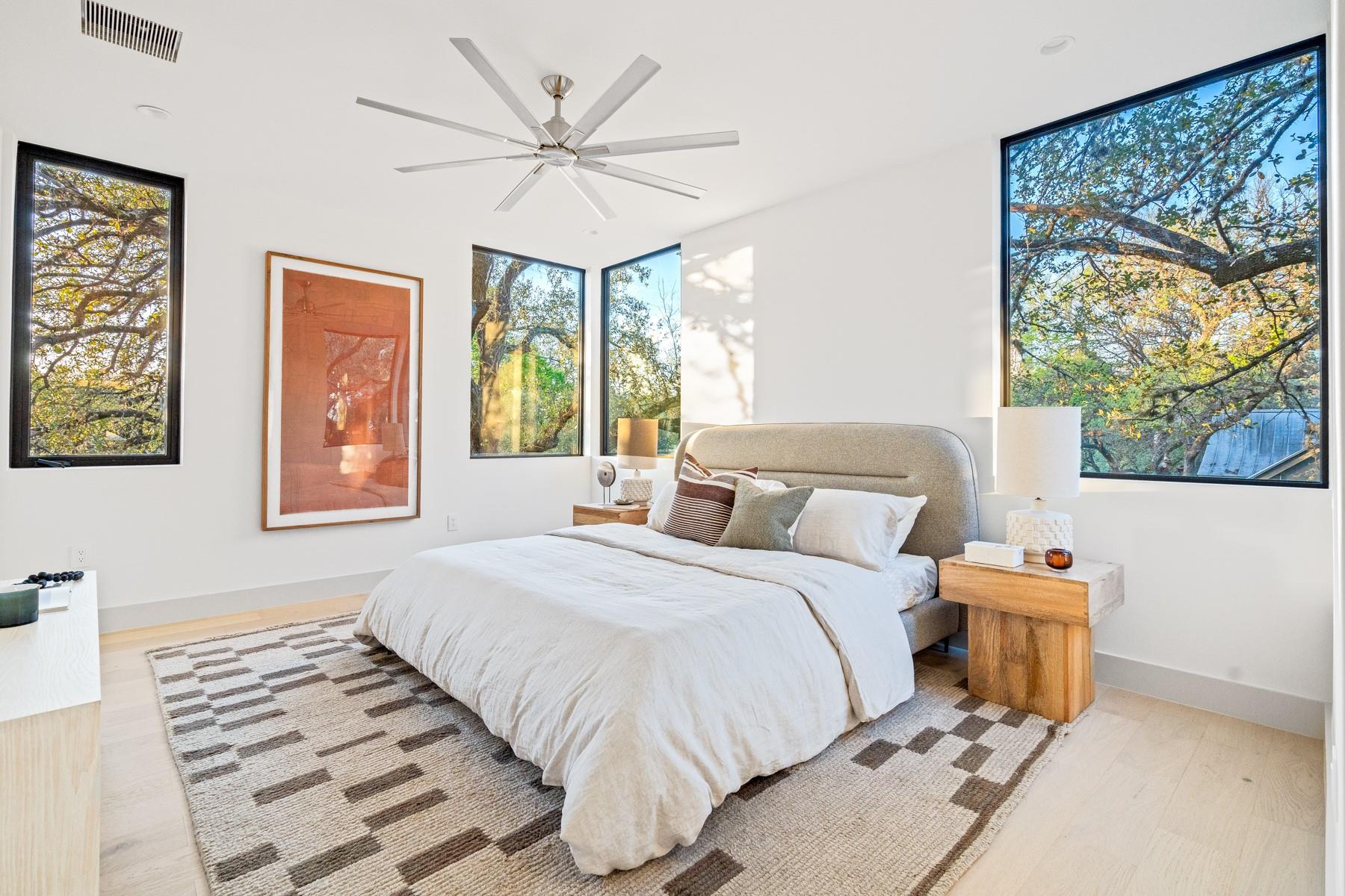 1505 Alameda DR