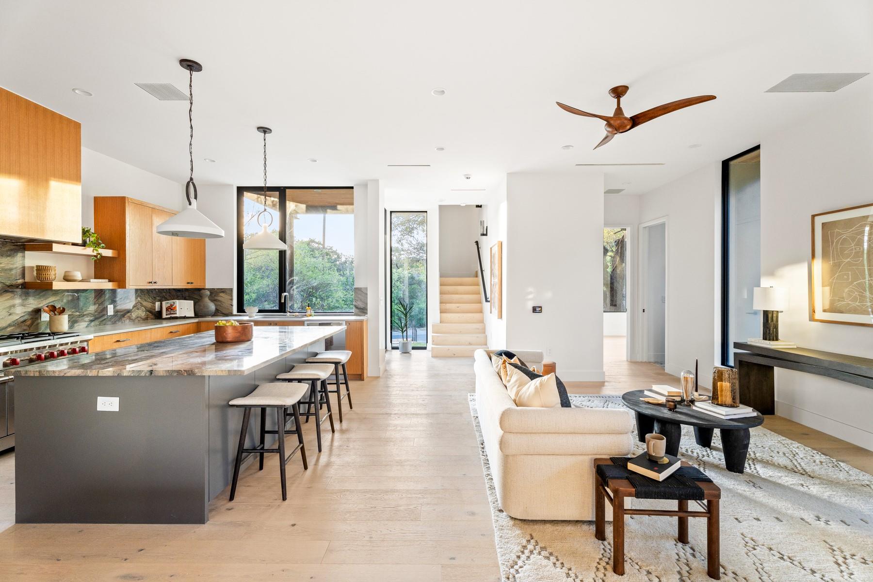 1505 Alameda DR