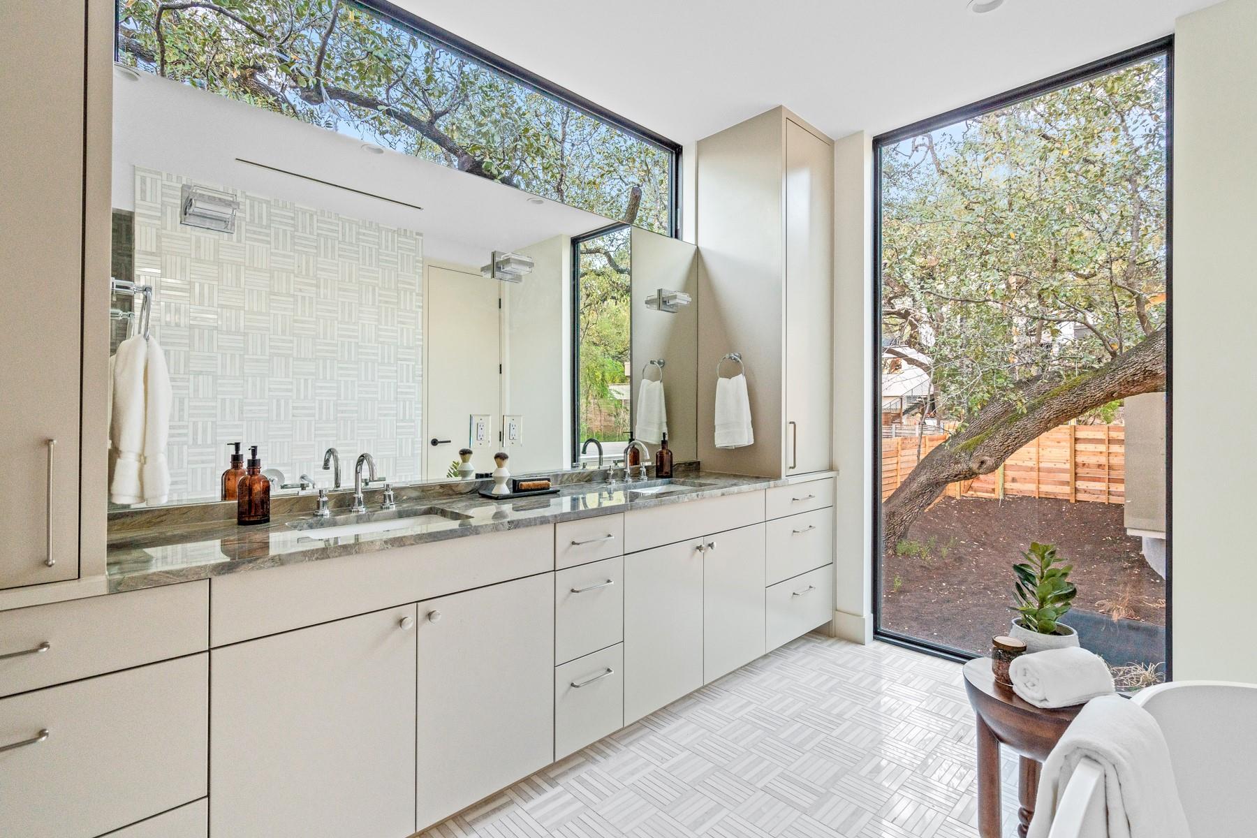 1505 Alameda DR