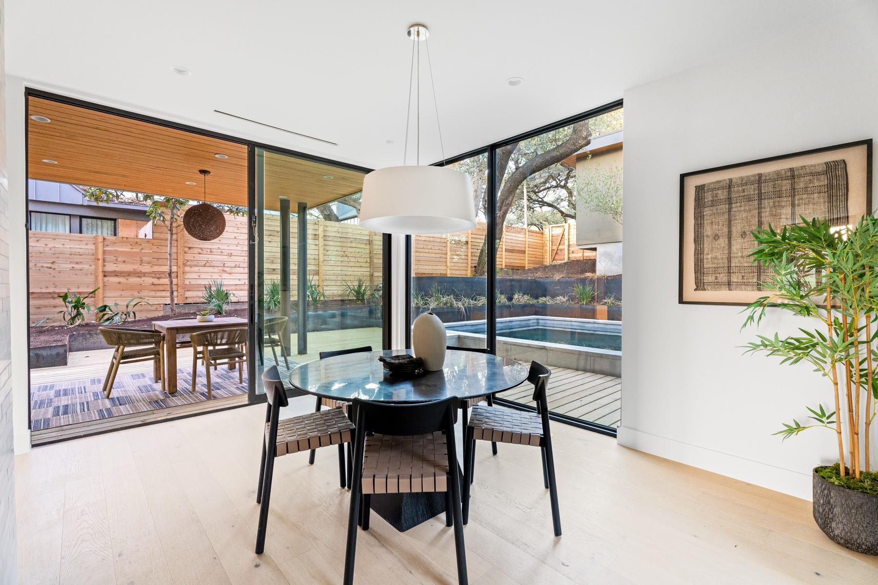 1505 Alameda DR
