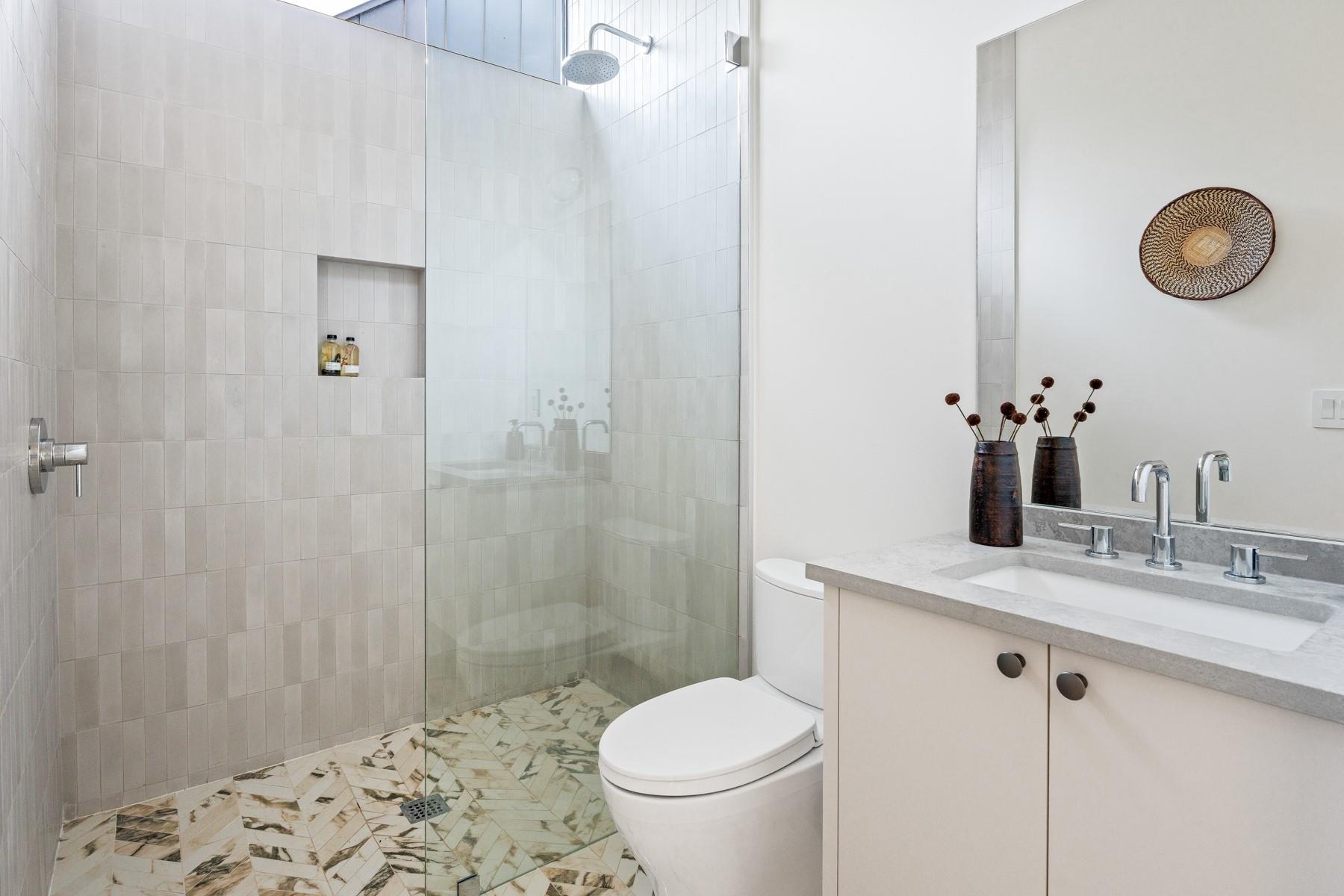 1505 Alameda DR