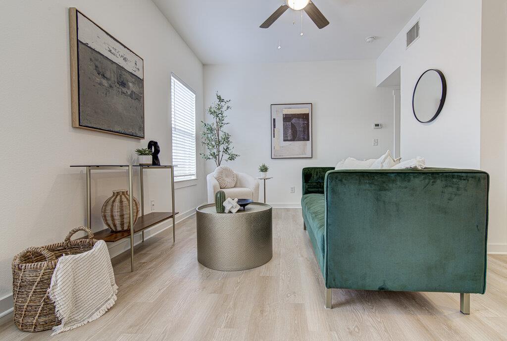 2106 Cullen Ave # 208