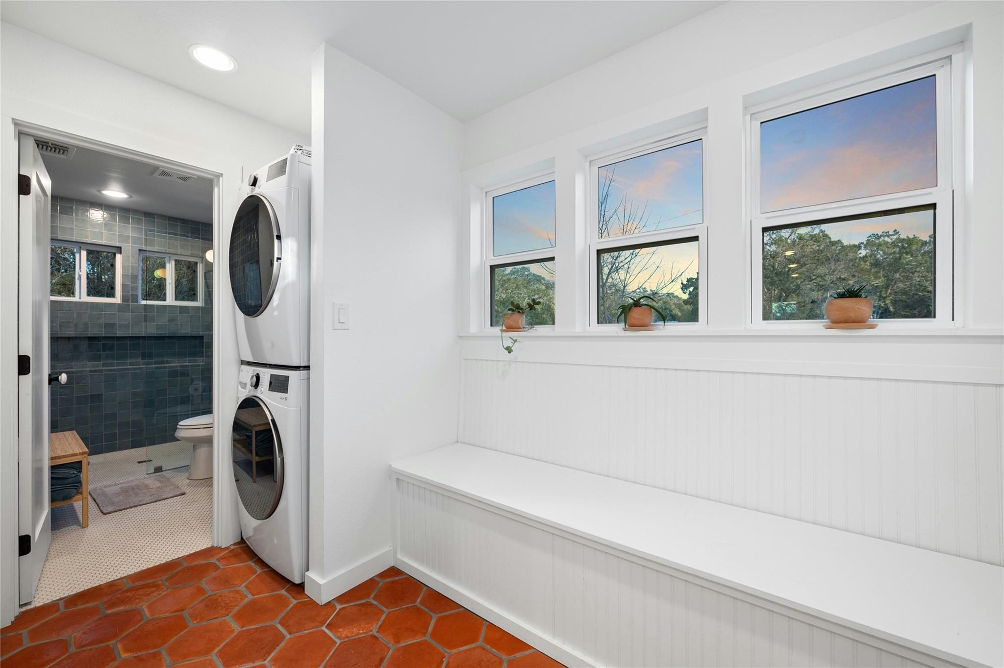 550 Cliffside 29-30 RD