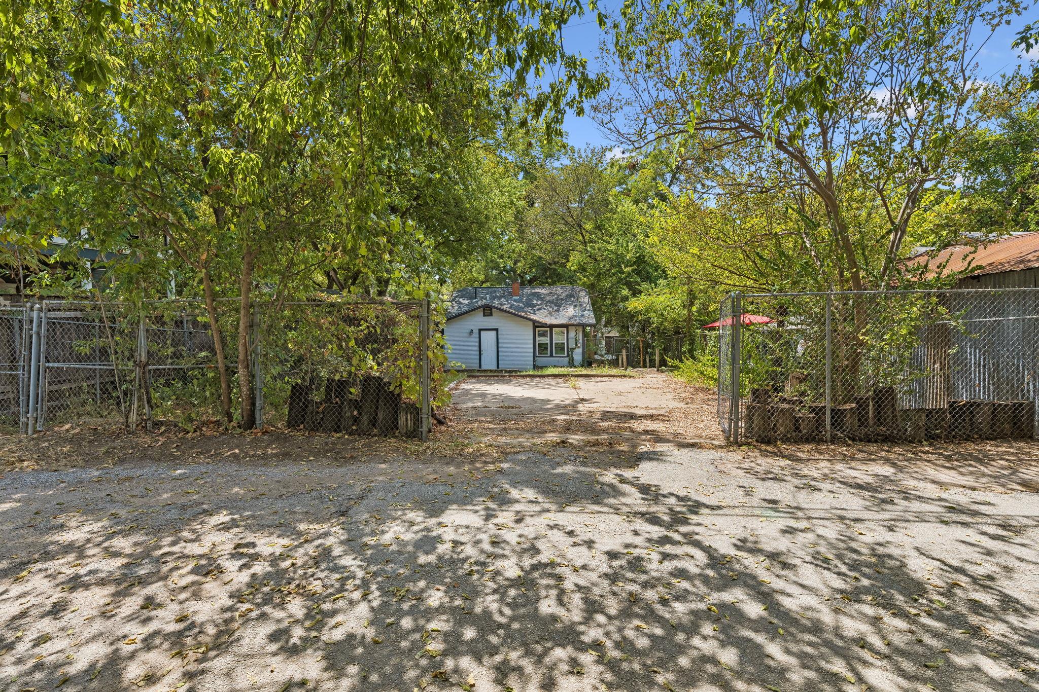 1204 Taylor ST