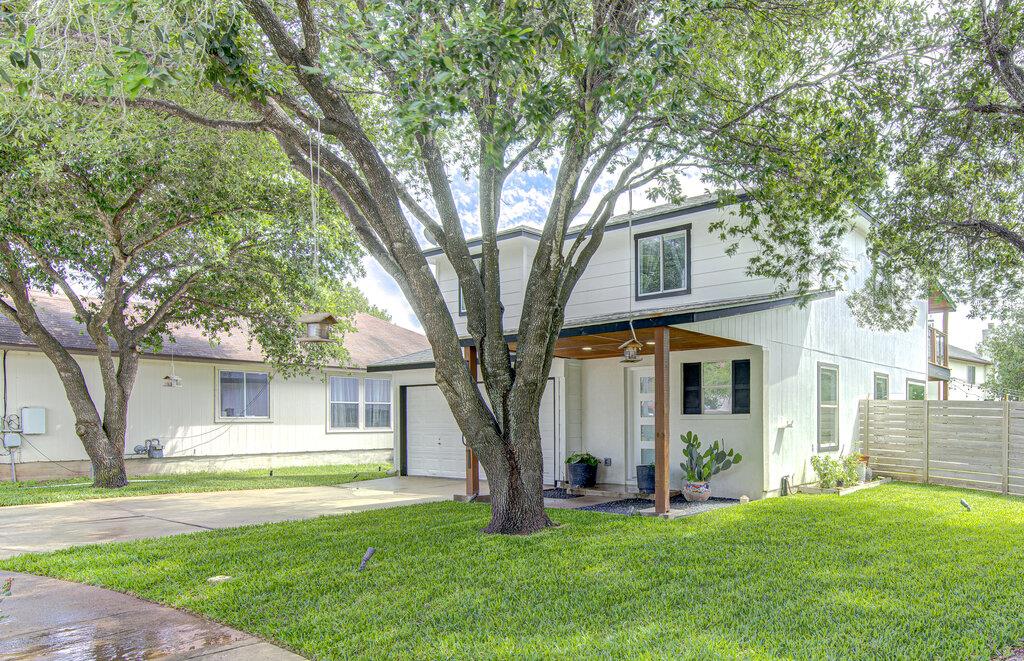 14901 Chamberlain CT