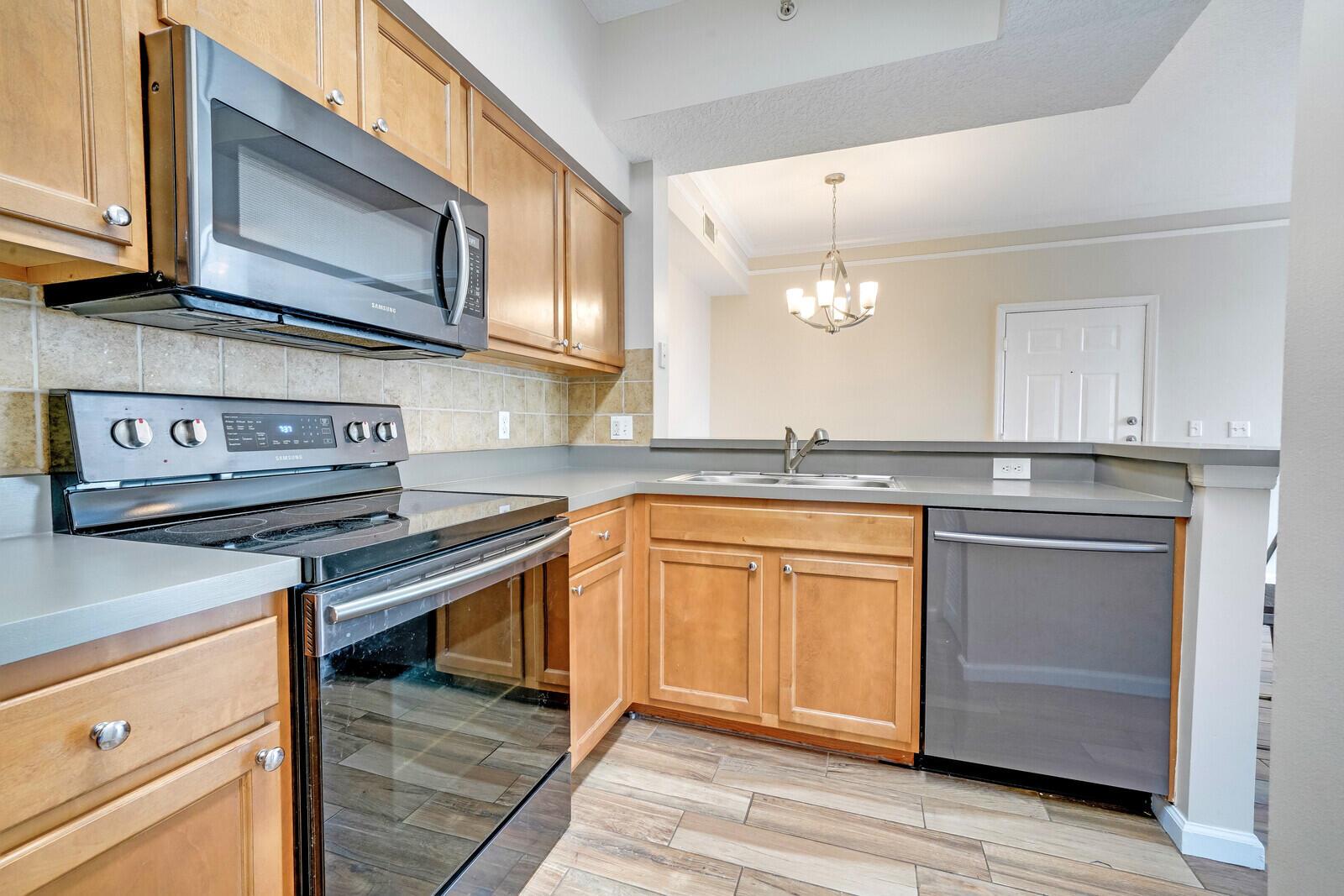 2310 Myrtlewood Circle E