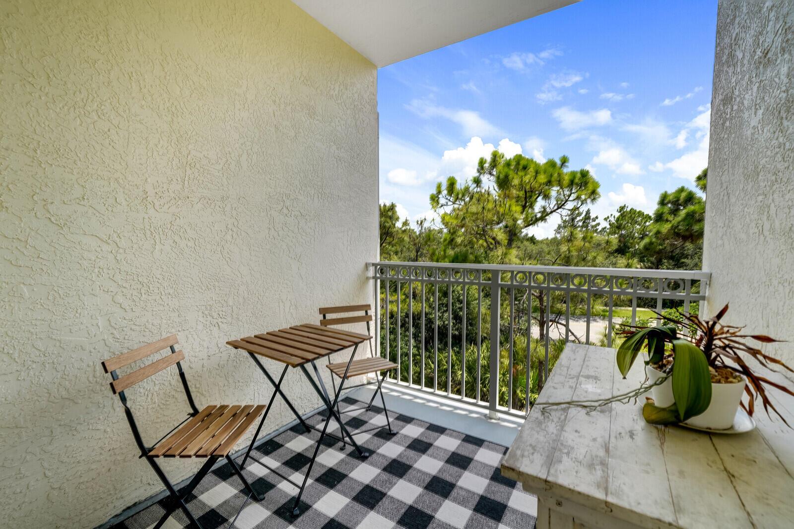 1310 Myrtlewood Circle E