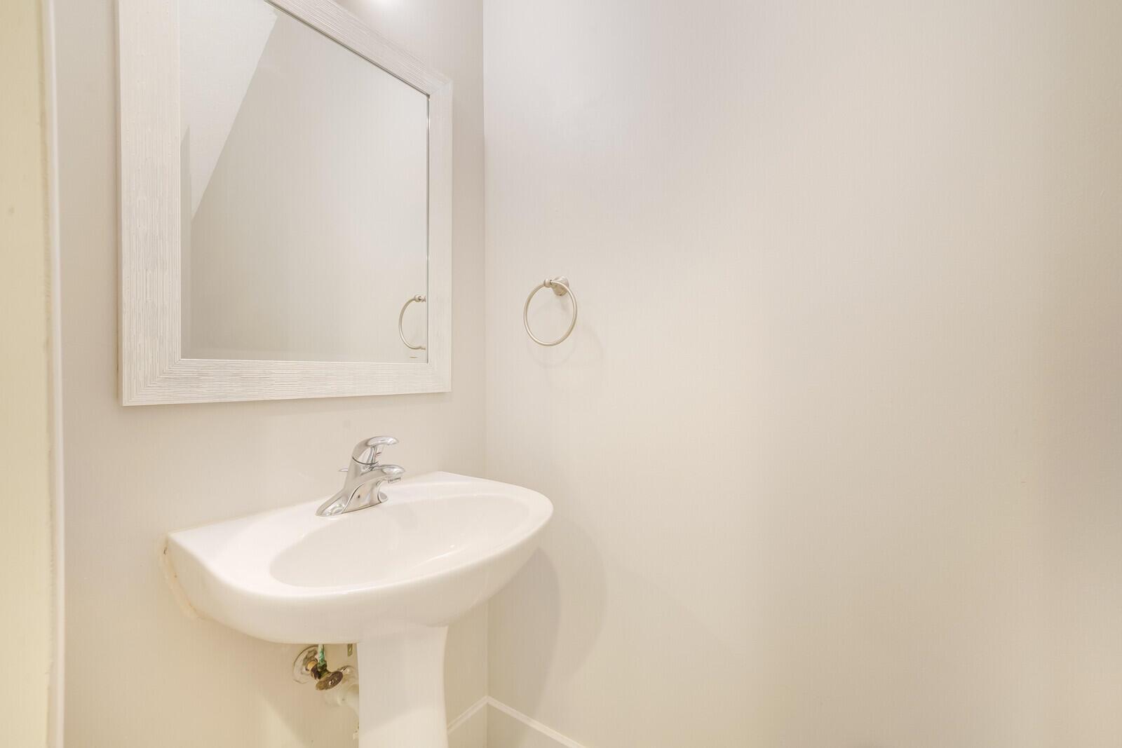 816 University Boulevard