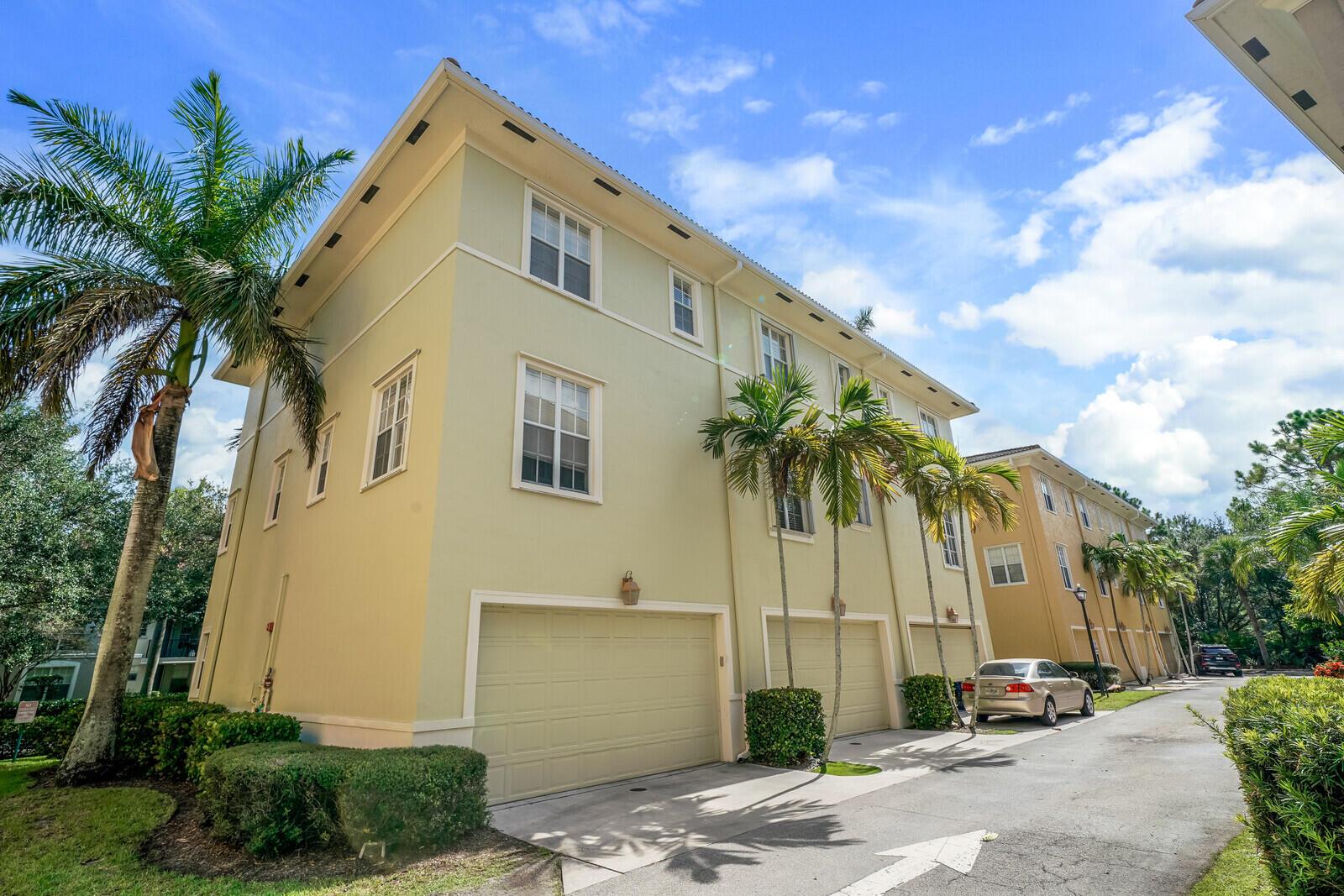 816 University Boulevard