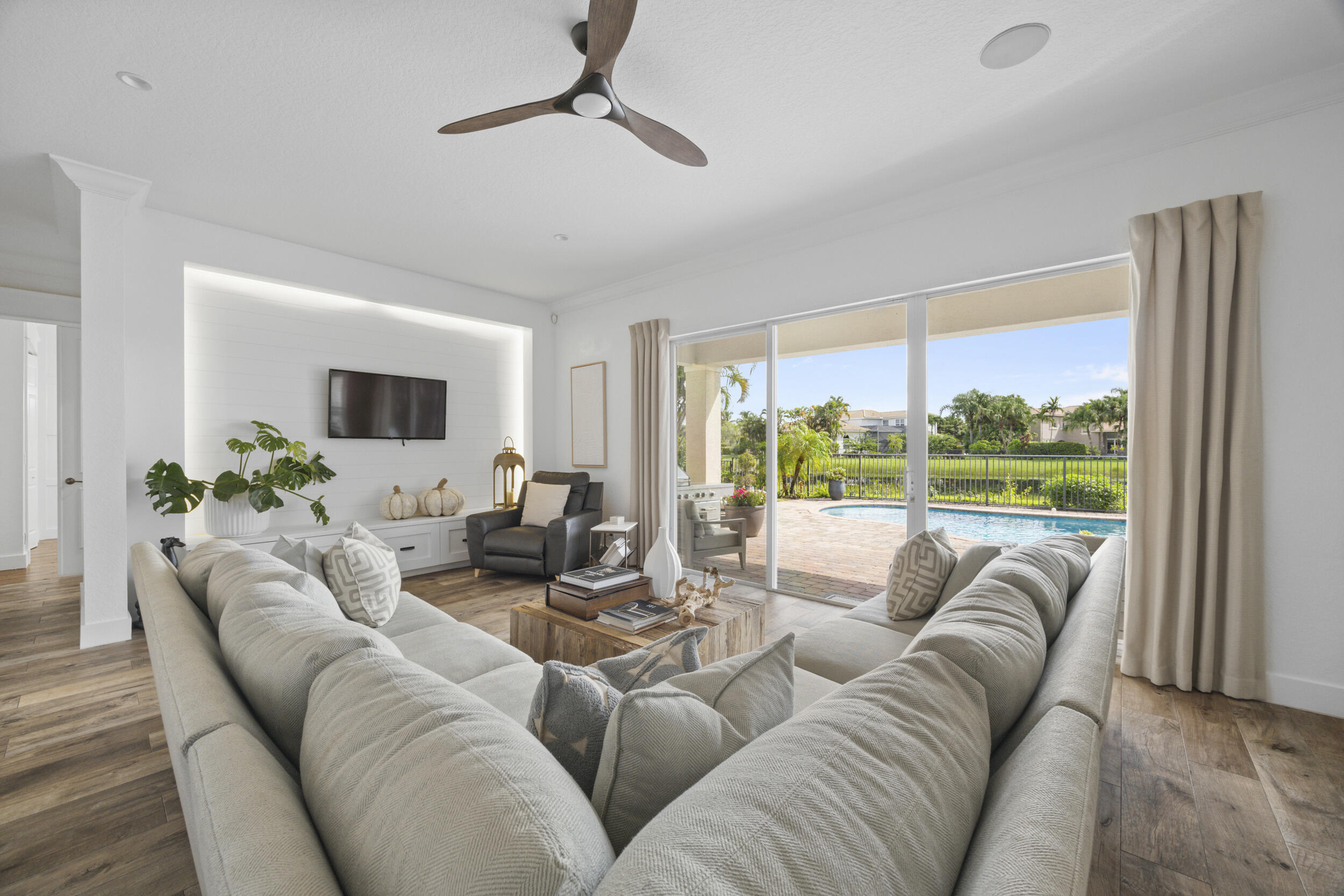 232 Sedona Way