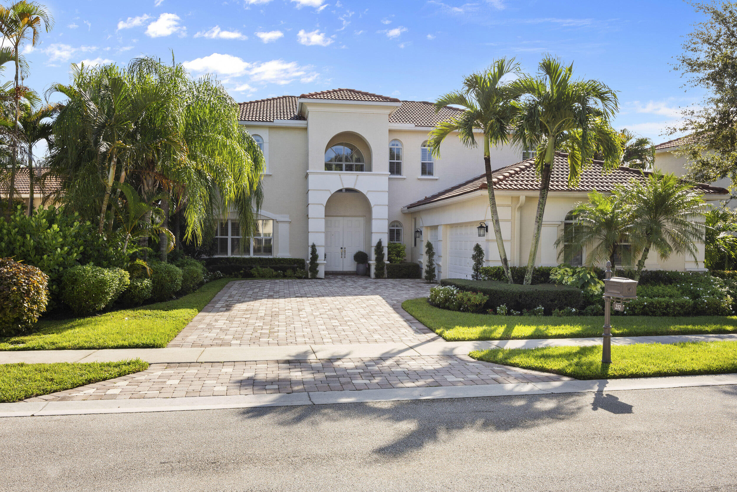 232 Sedona Way