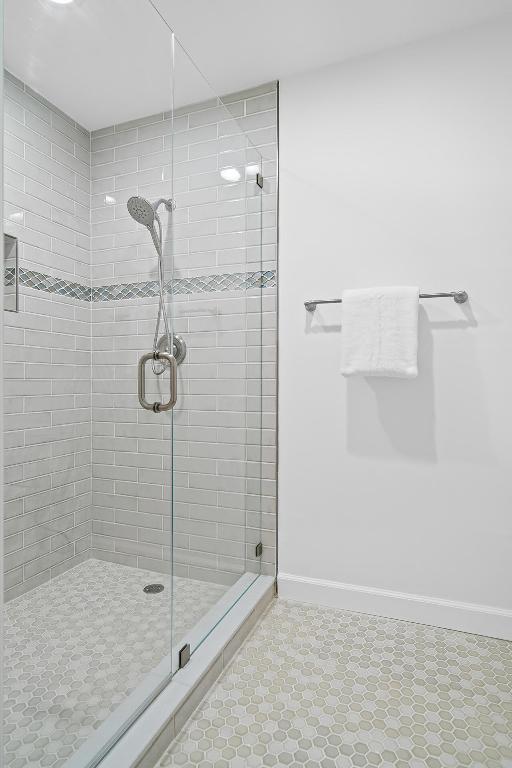 17012 Traverse Circle