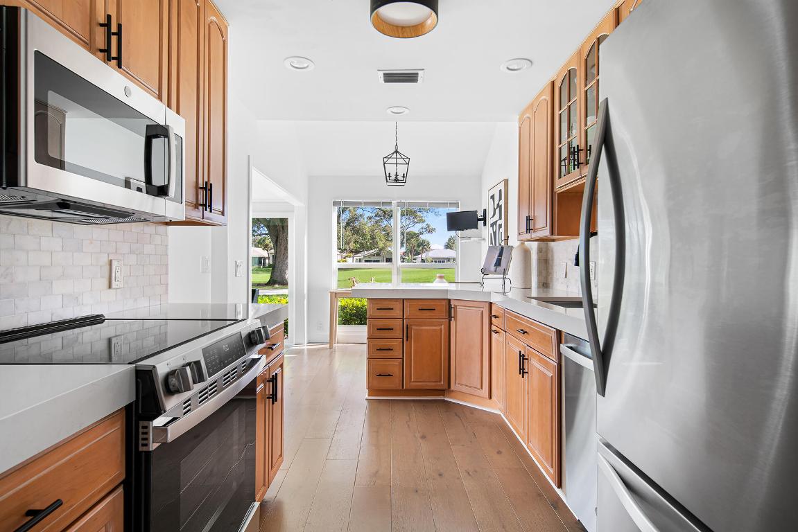 17012 Traverse Circle