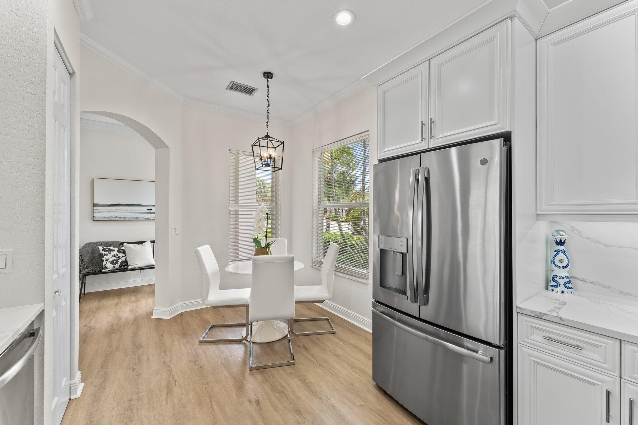 102 Isle Verde Way