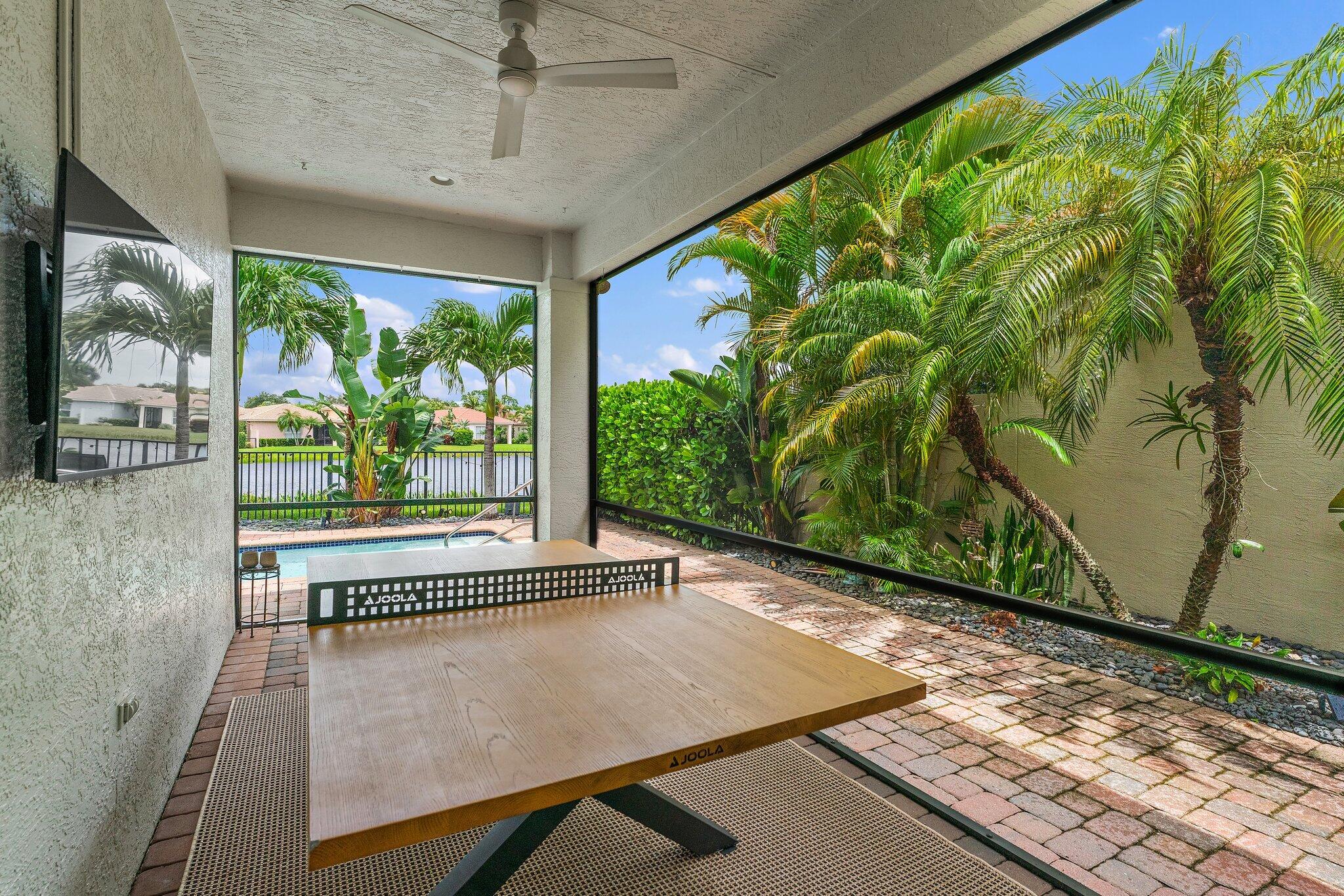 102 Isle Verde Way