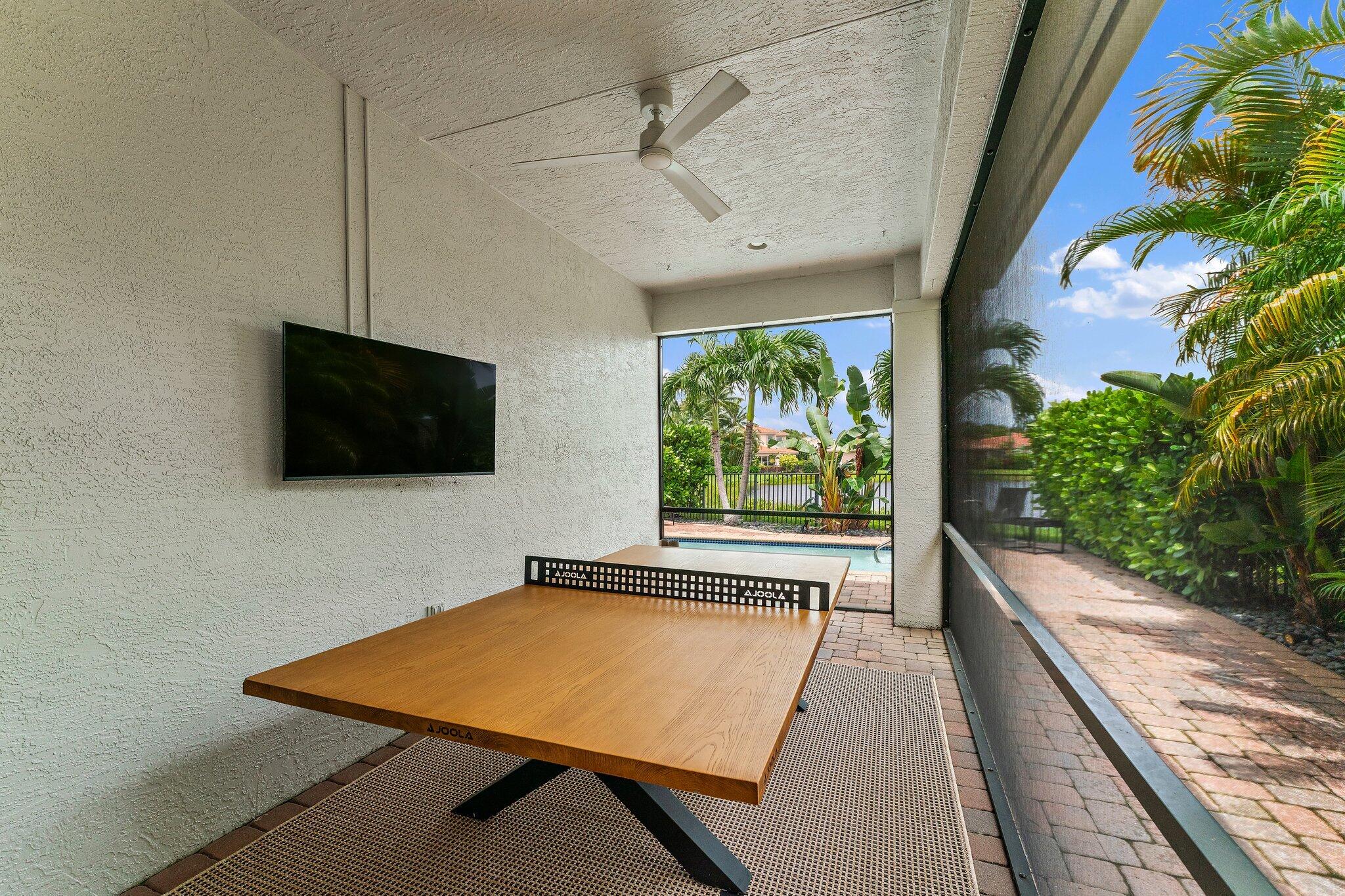 102 Isle Verde Way