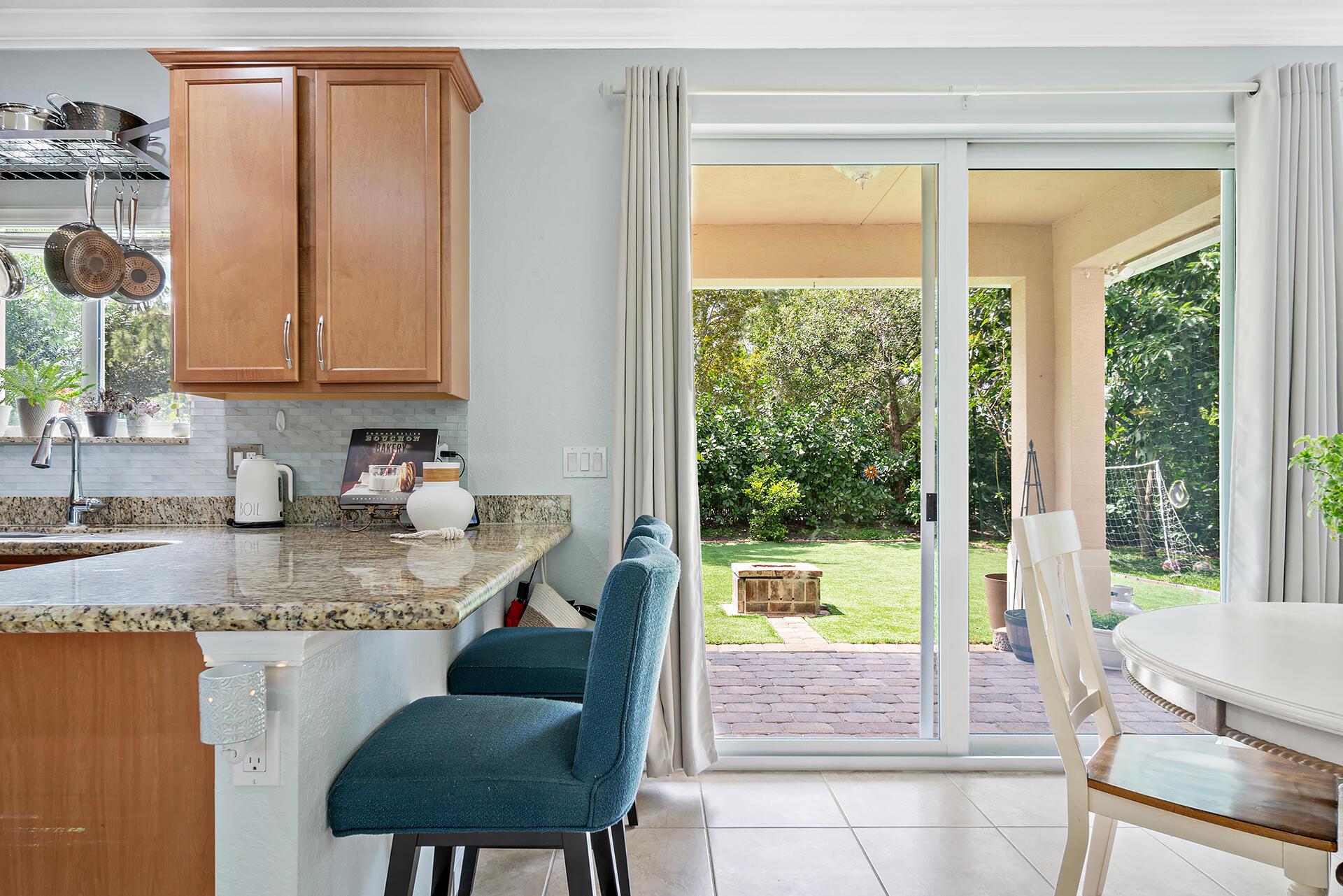 4725 Foxtail Palm Court