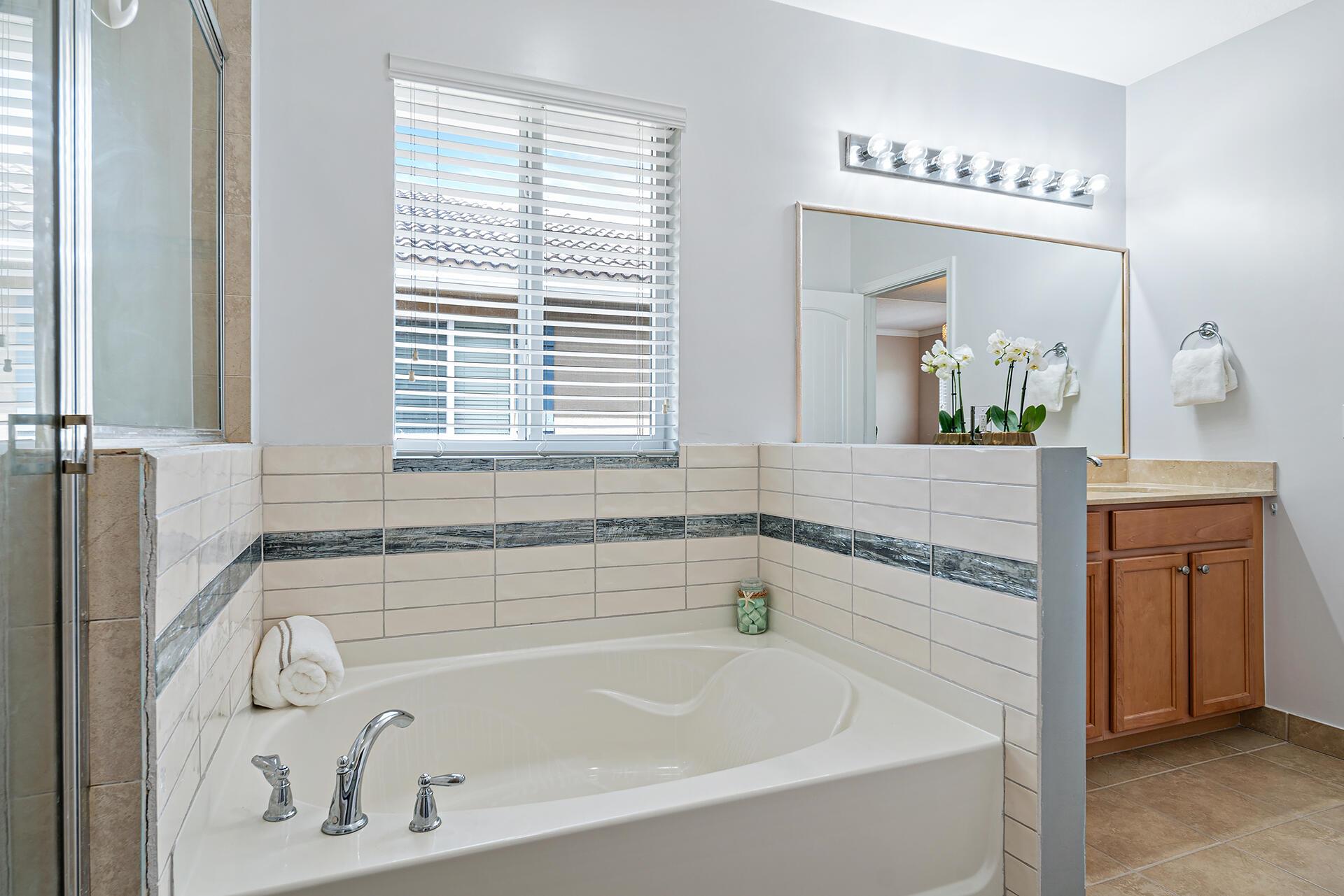 4725 Foxtail Palm Court