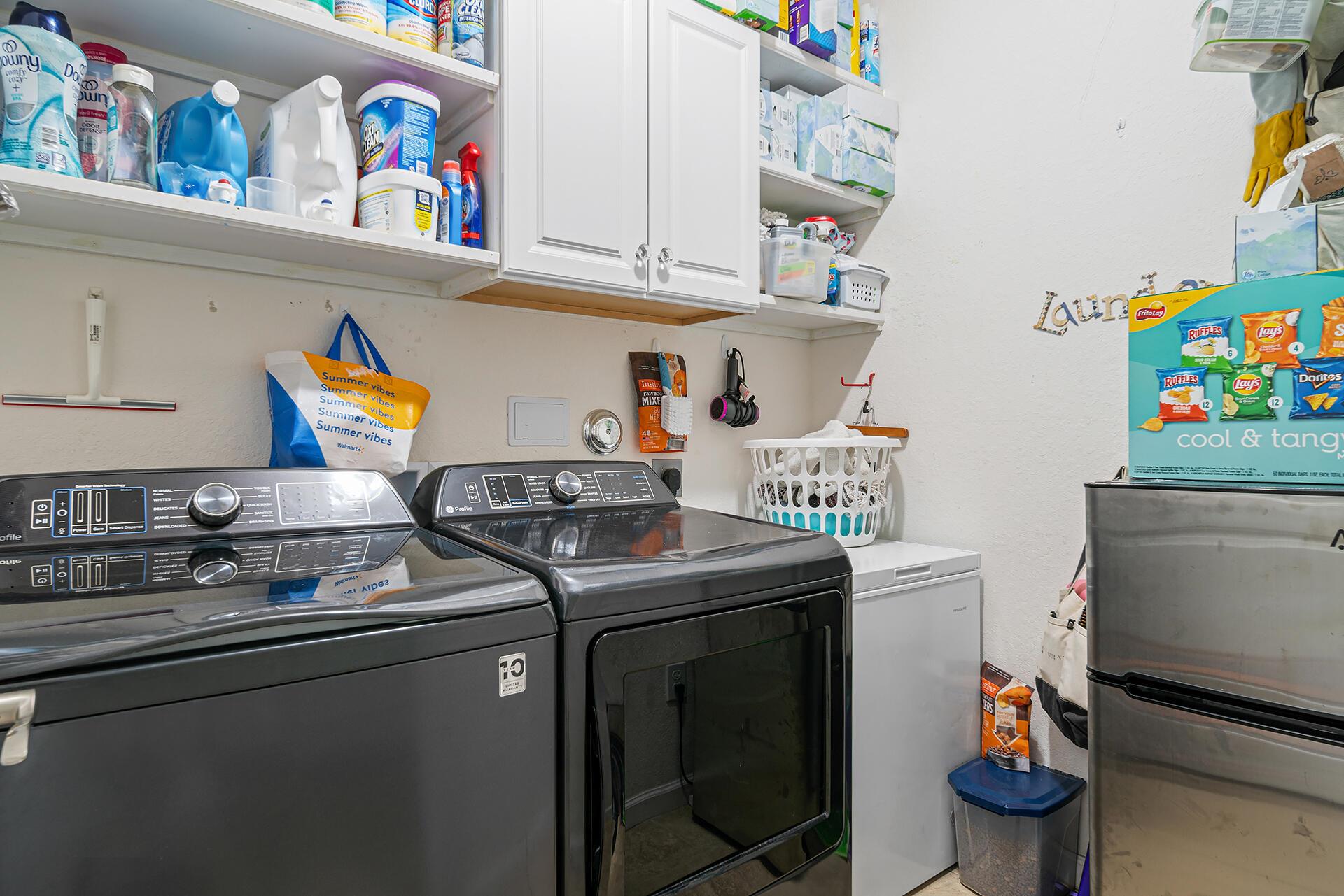 4725 Foxtail Palm Court