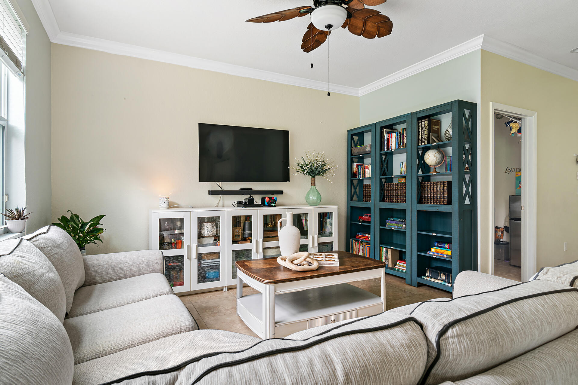 4725 Foxtail Palm Court