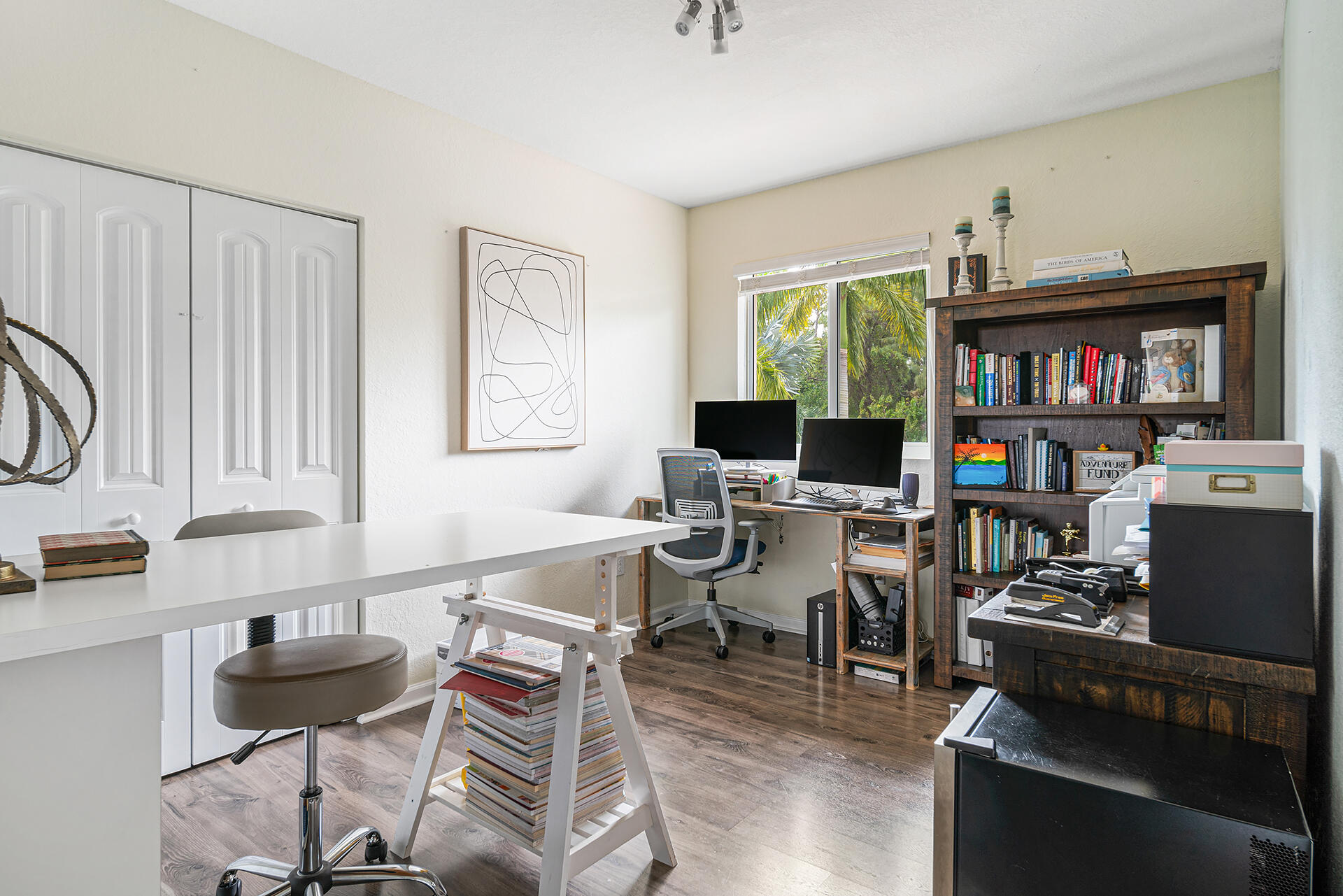 4725 Foxtail Palm Court