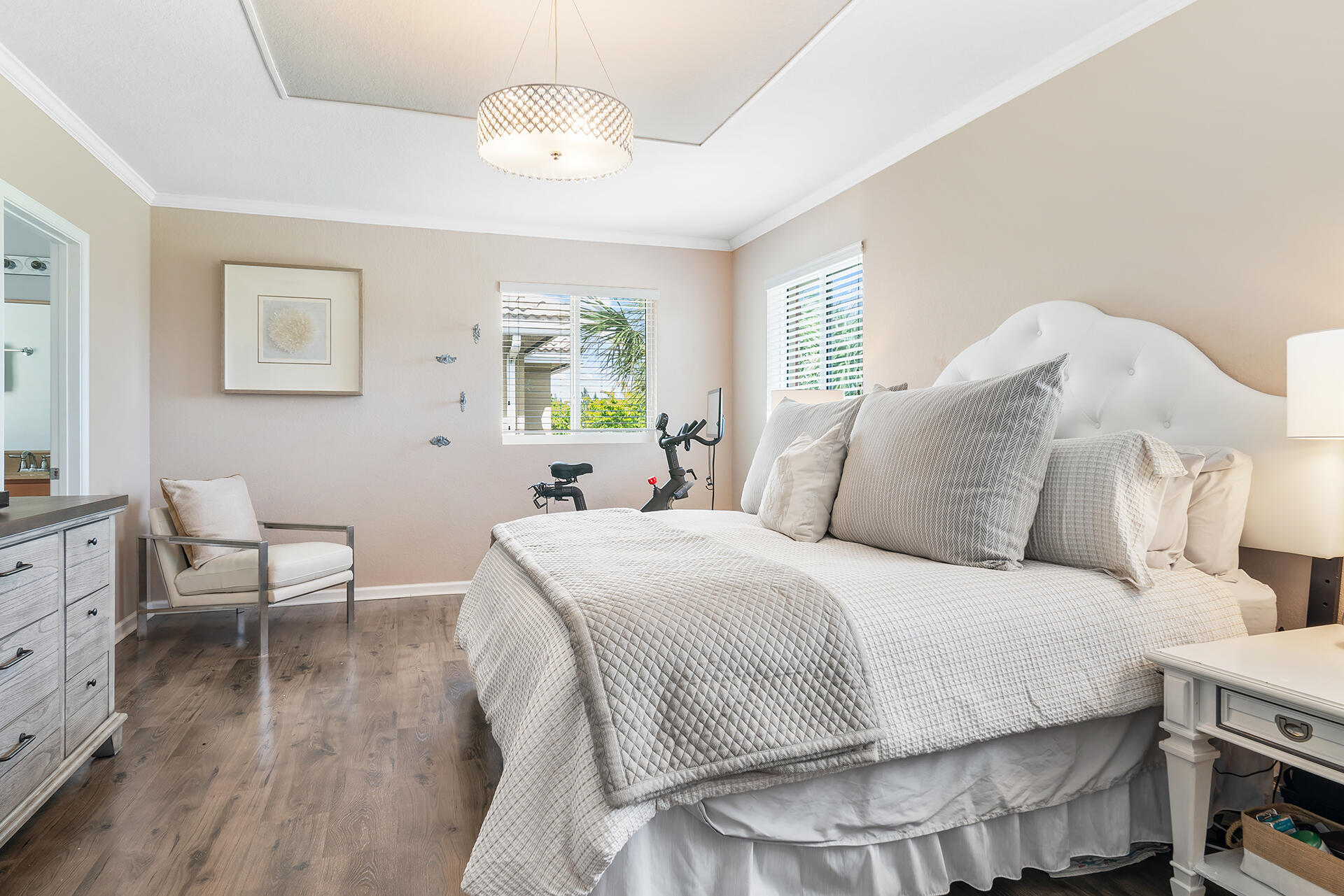 4725 Foxtail Palm Court