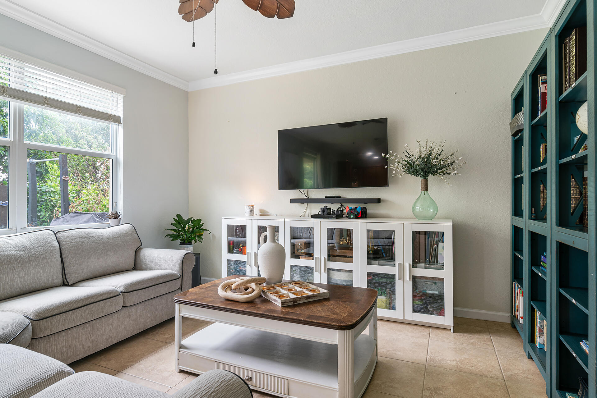 4725 Foxtail Palm Court