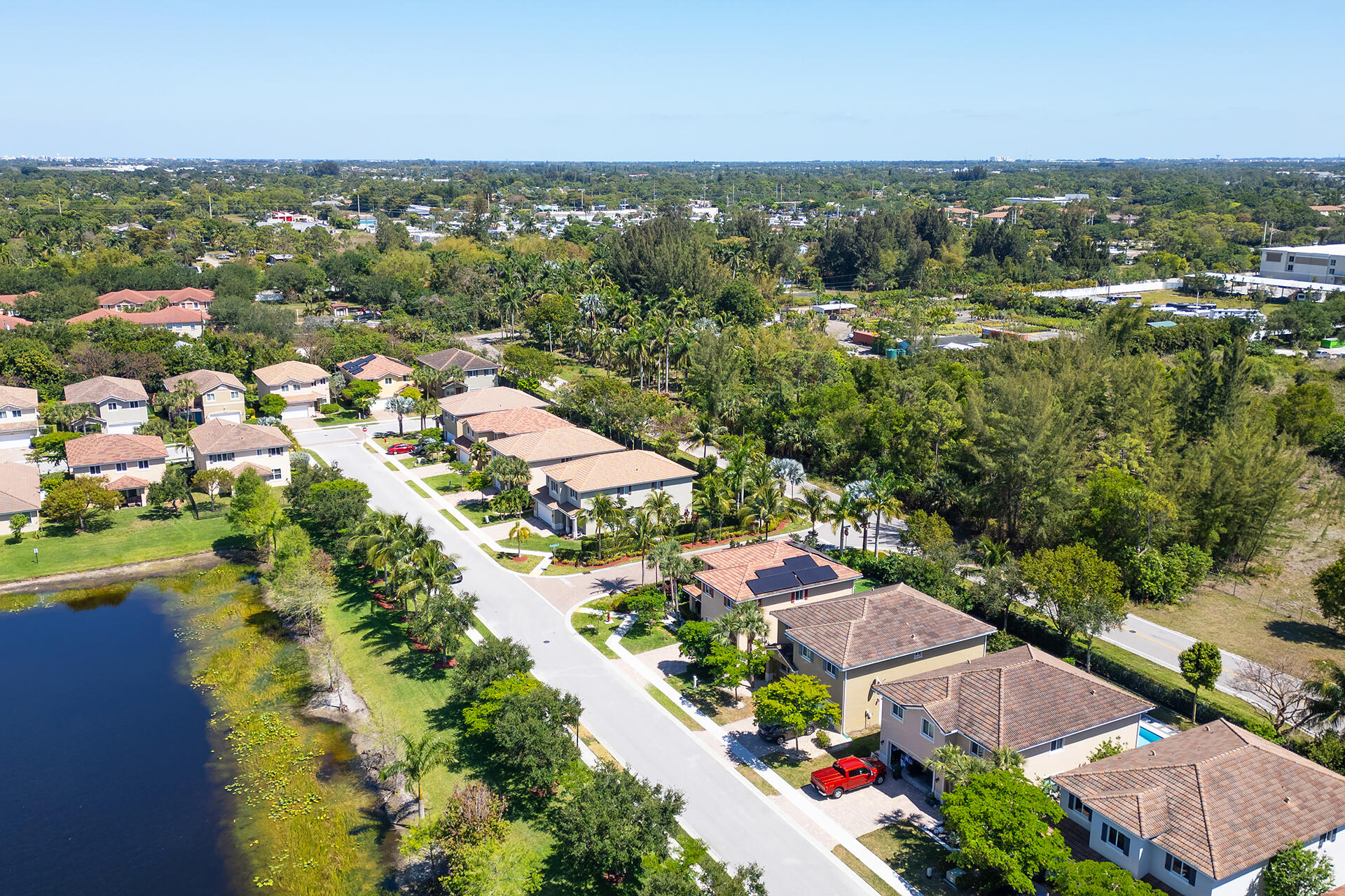 4725 Foxtail Palm Court