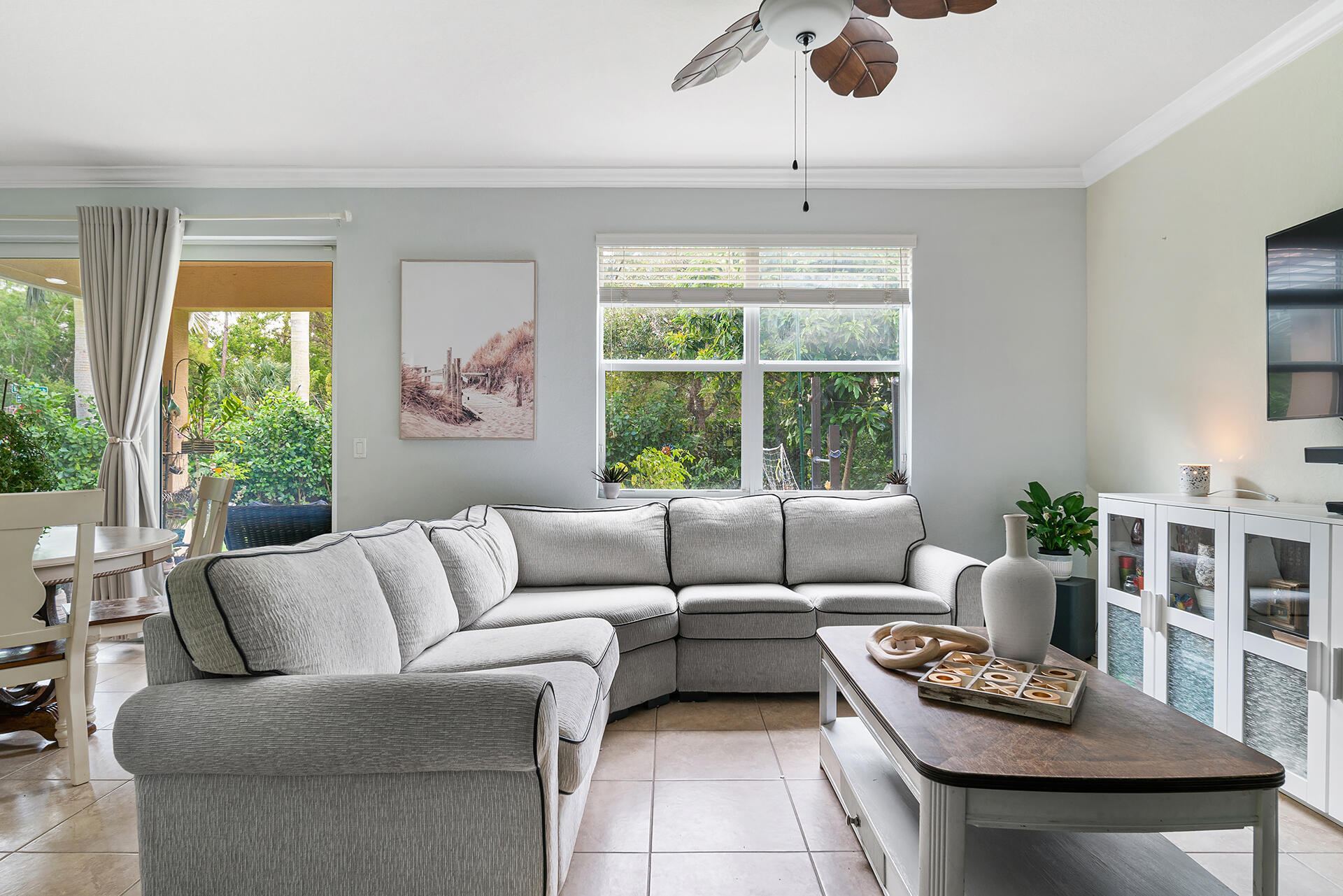 4725 Foxtail Palm Court