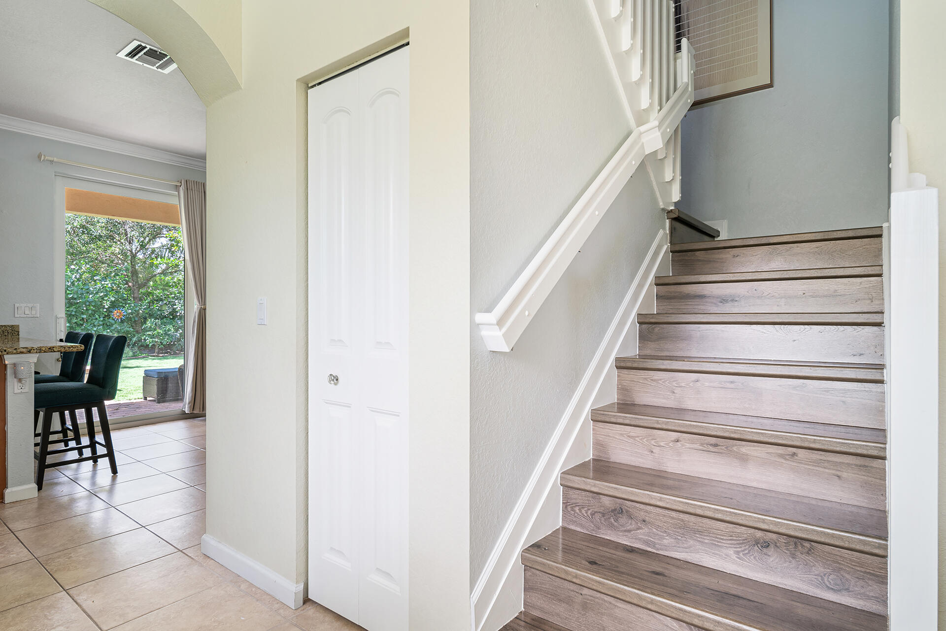 4725 Foxtail Palm Court