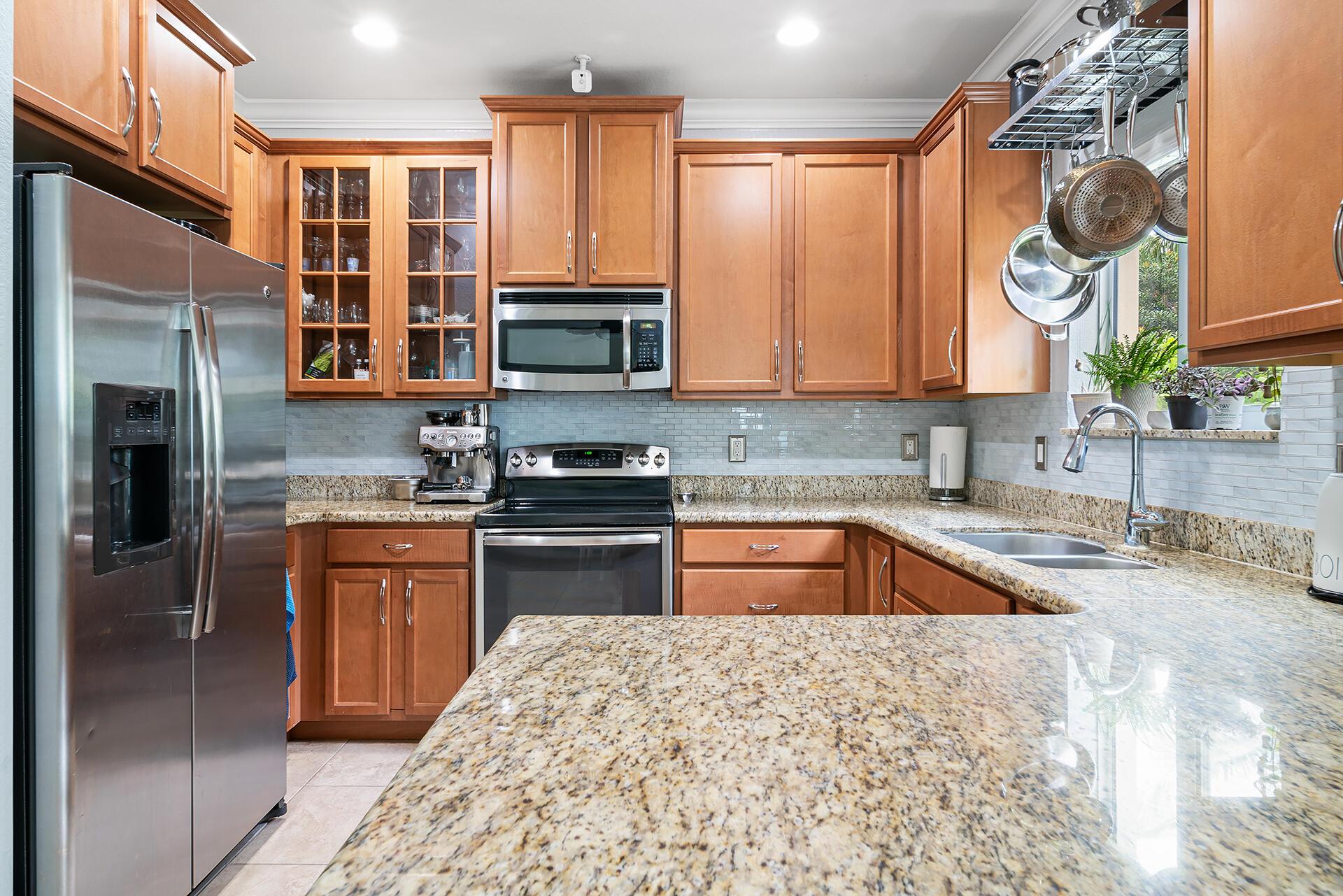 4725 Foxtail Palm Court