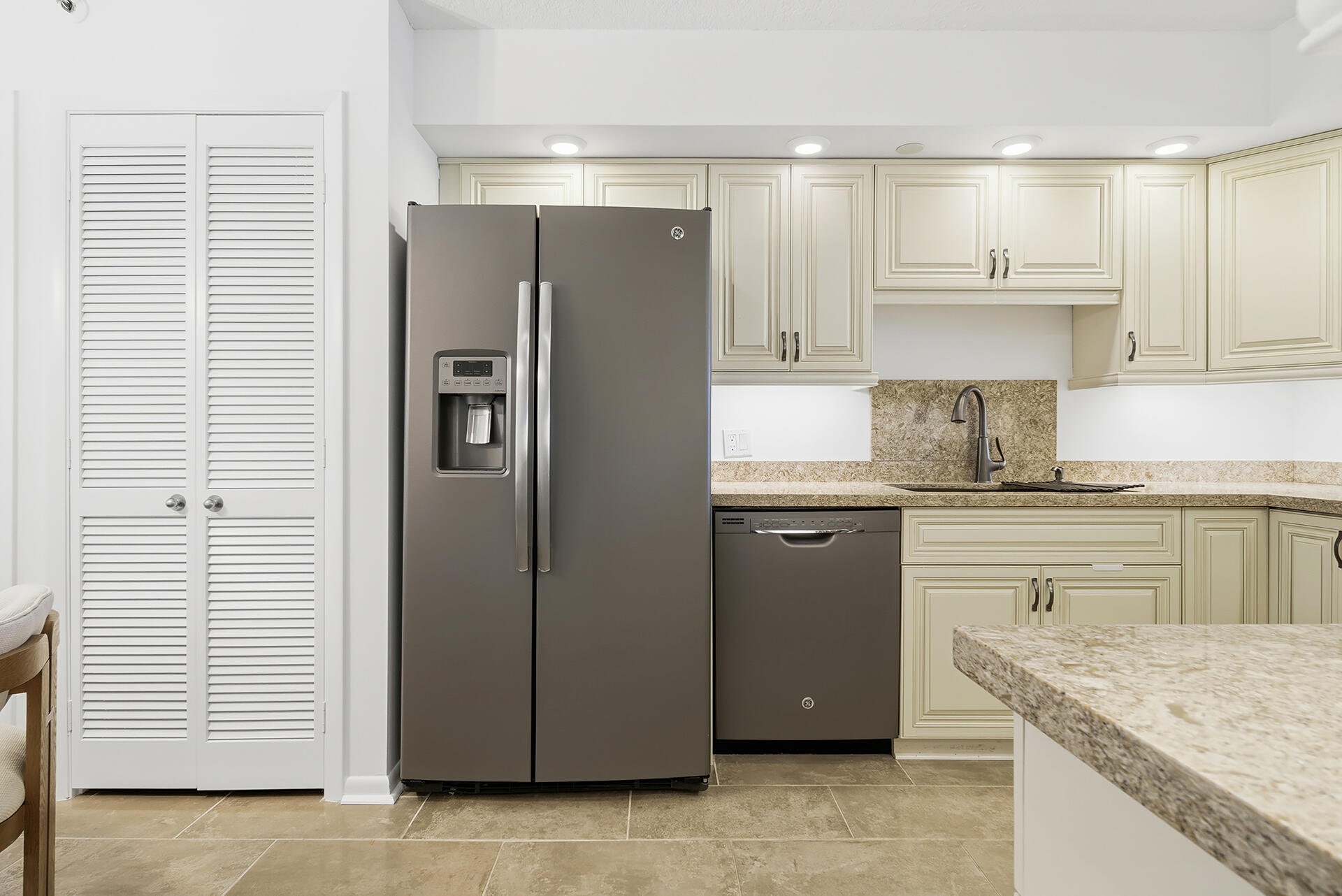 500 Ocean Trail Way 508