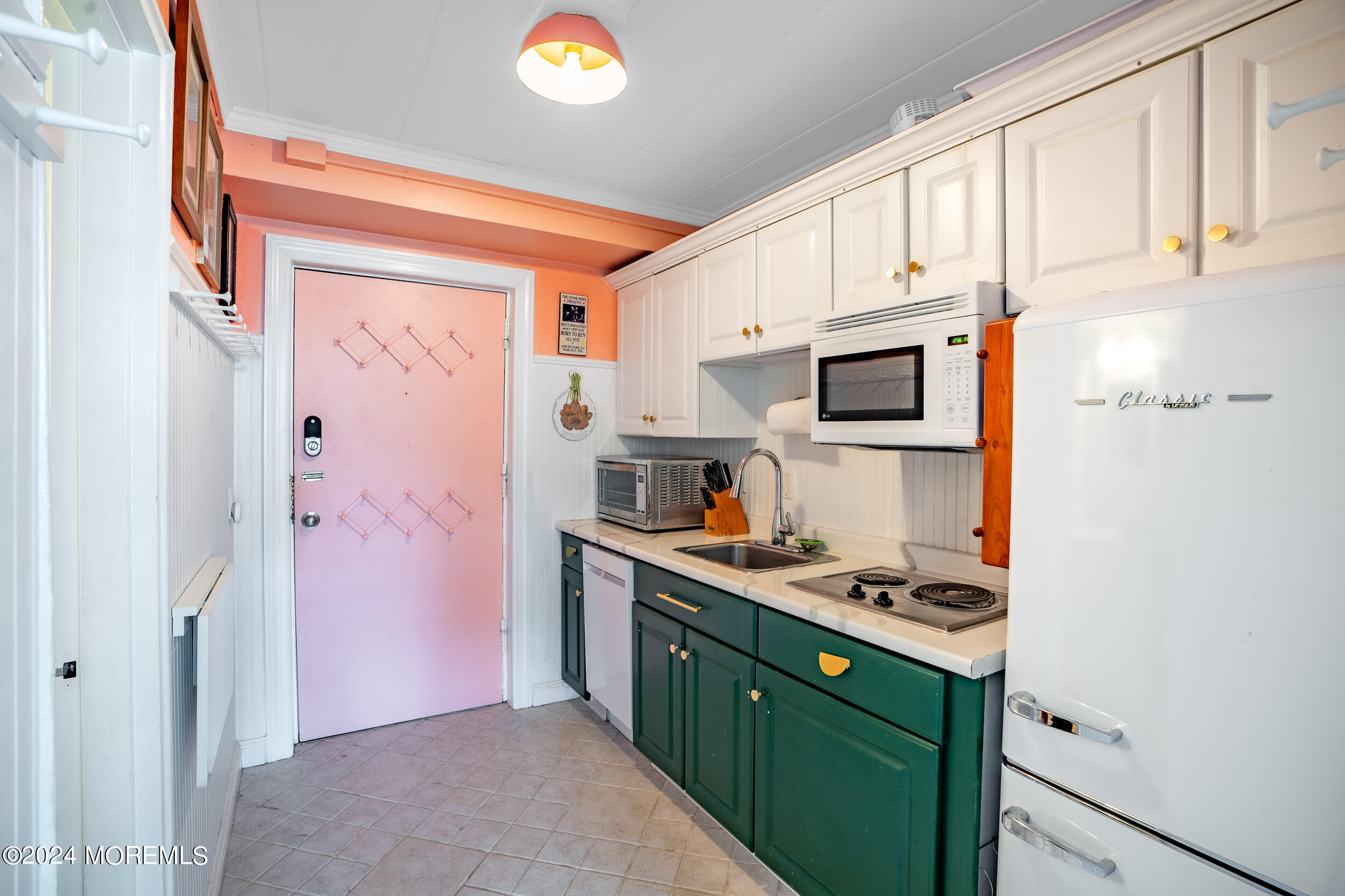 200 Ocean Park Avenue 1F