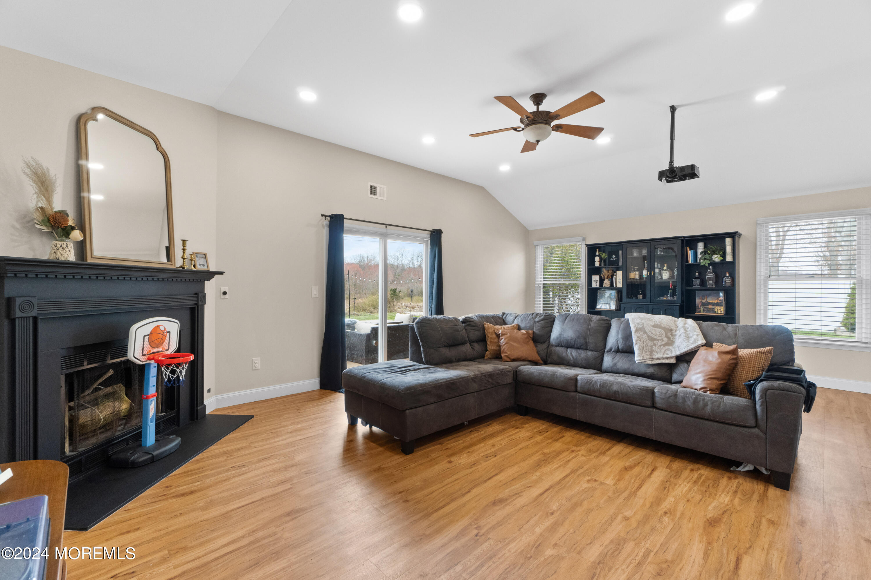 33 Concord Circle