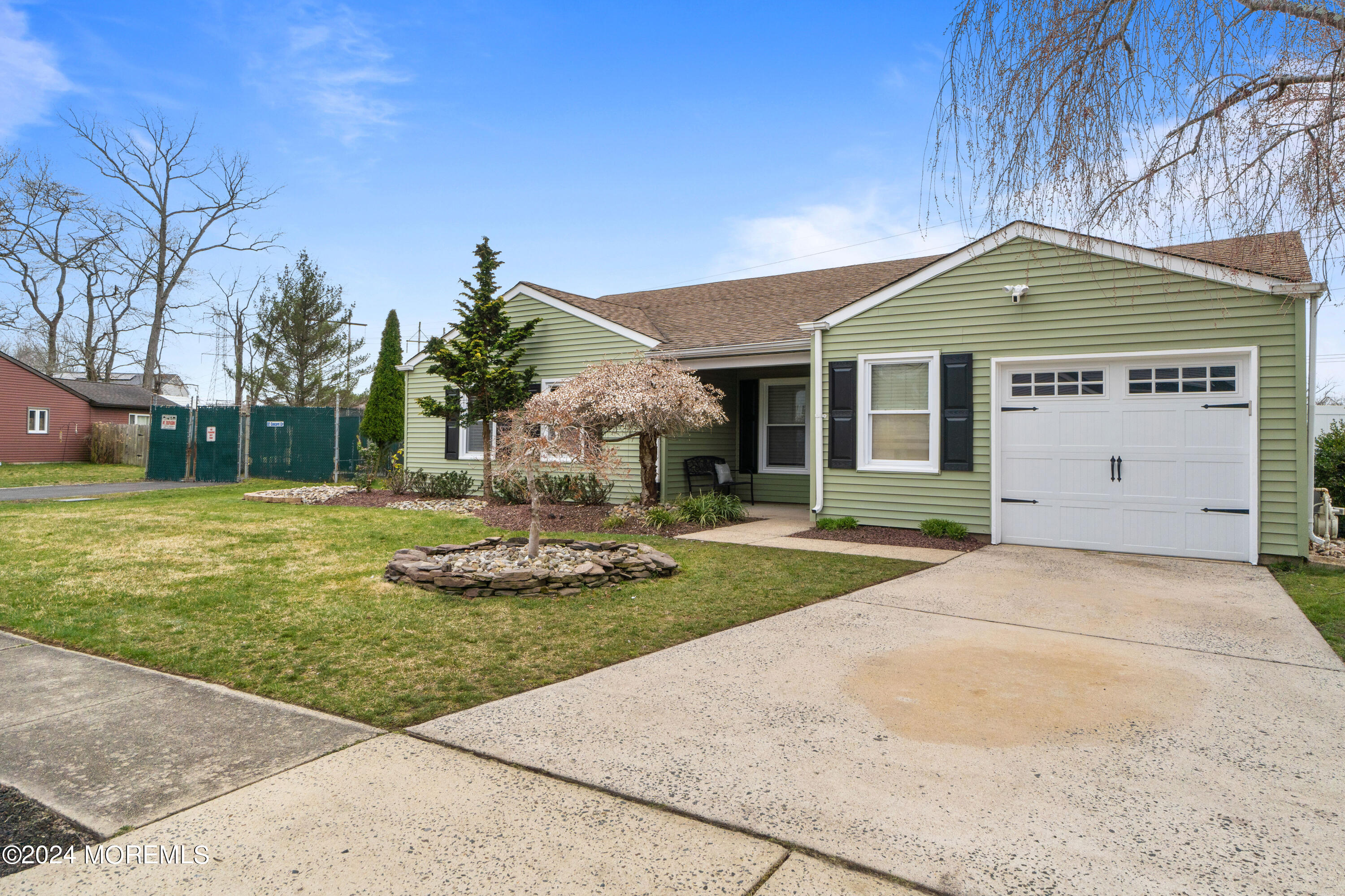33 Concord Circle