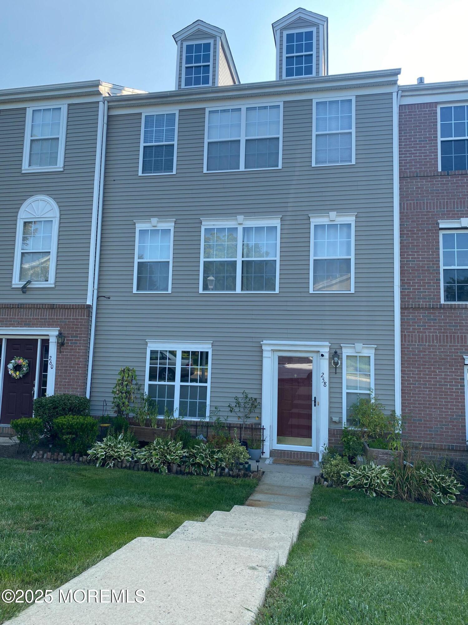 258 Nathan Boulevard 1685